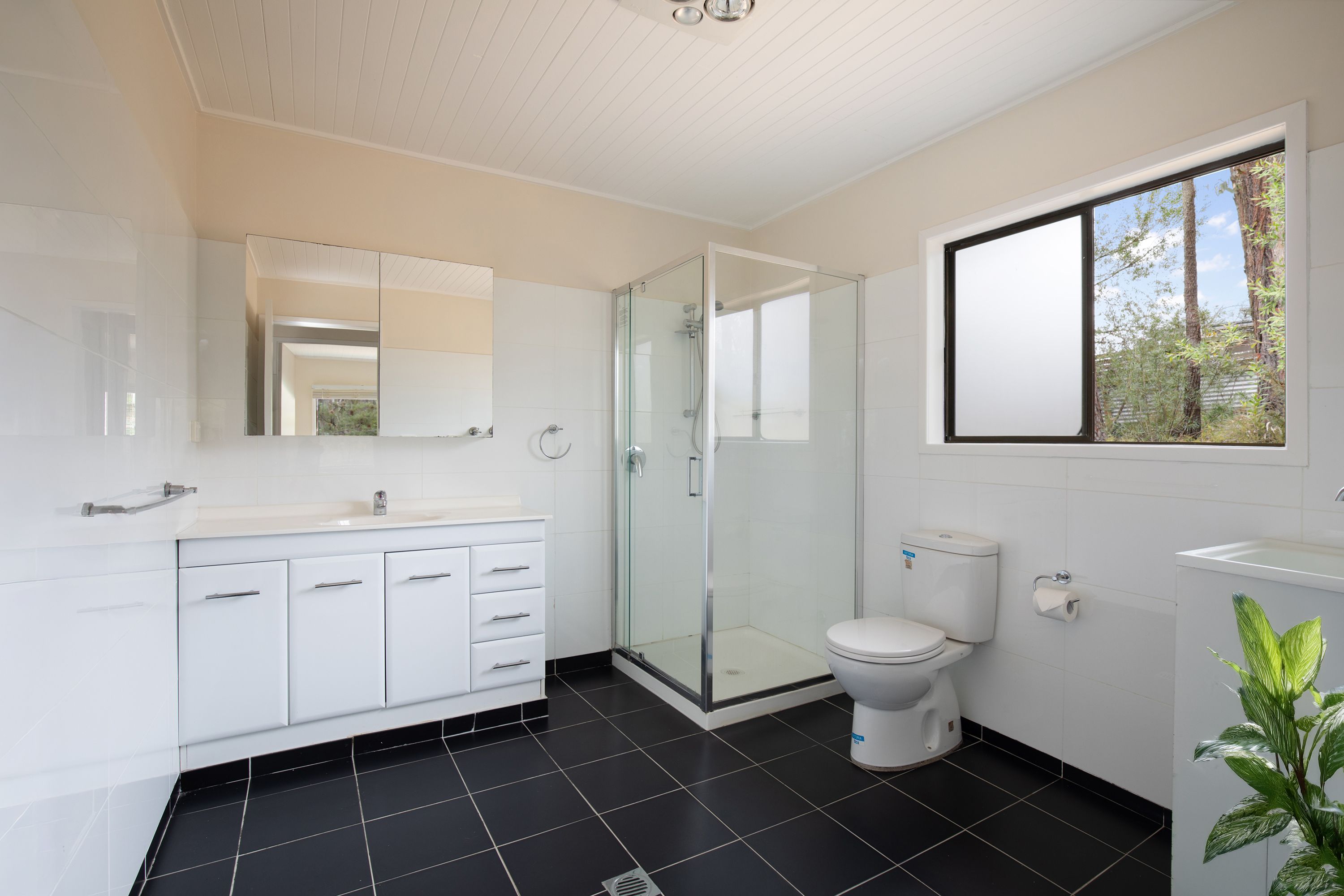 53 Godson Avenue — photo 8 of 11