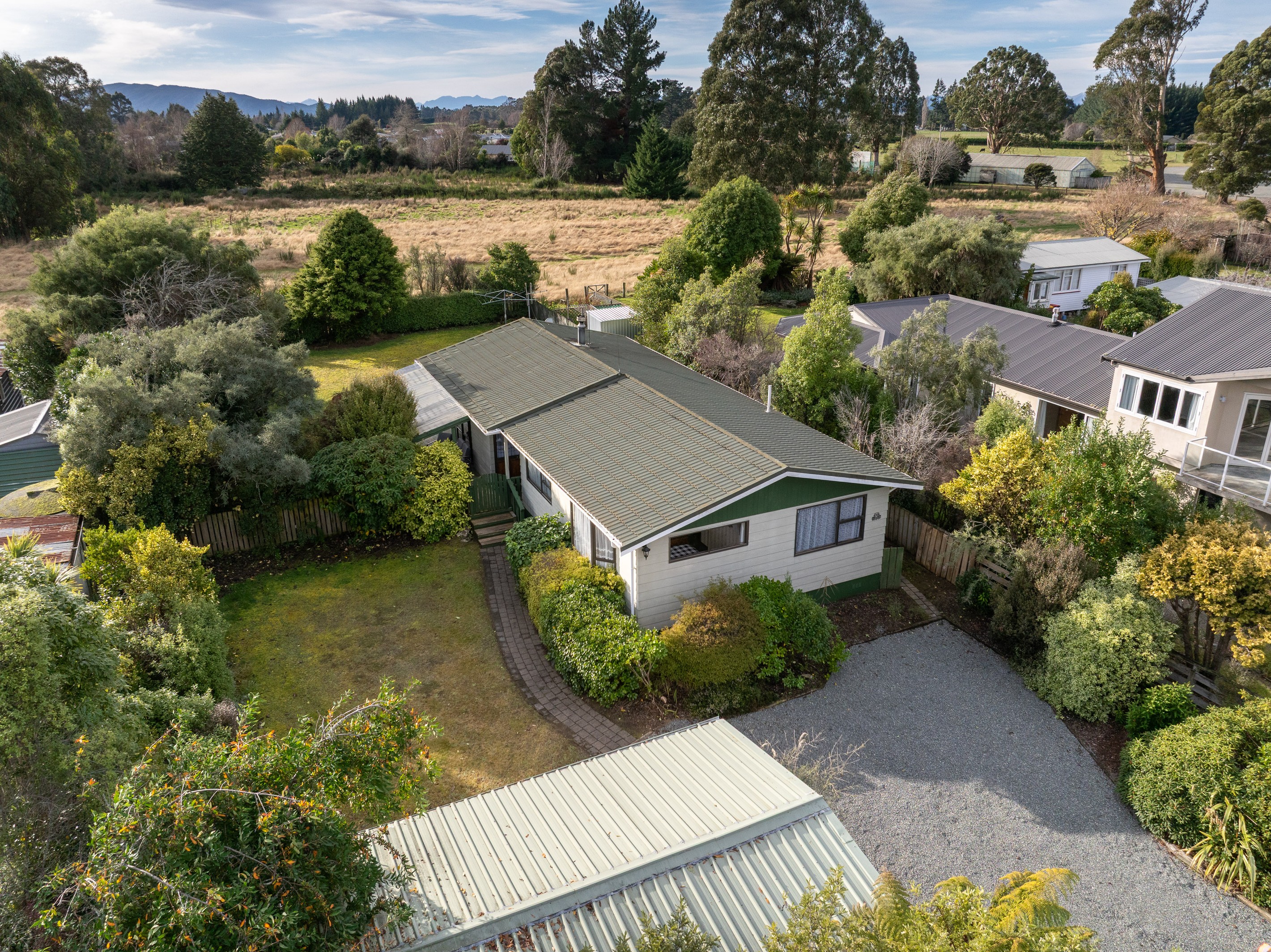 33 View Street, Manapouri, Southland District