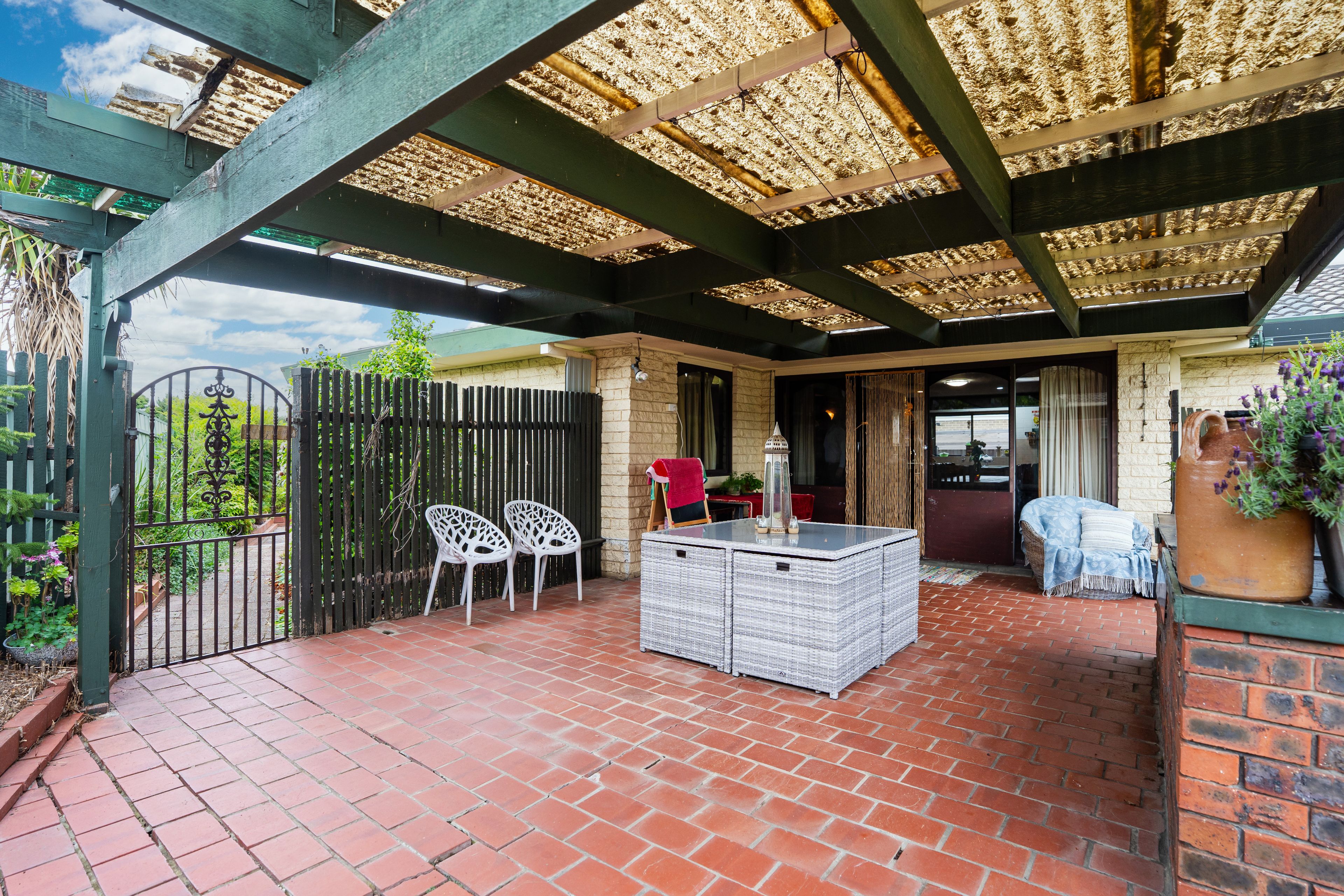 385 Colley Street — photo 16 of 21