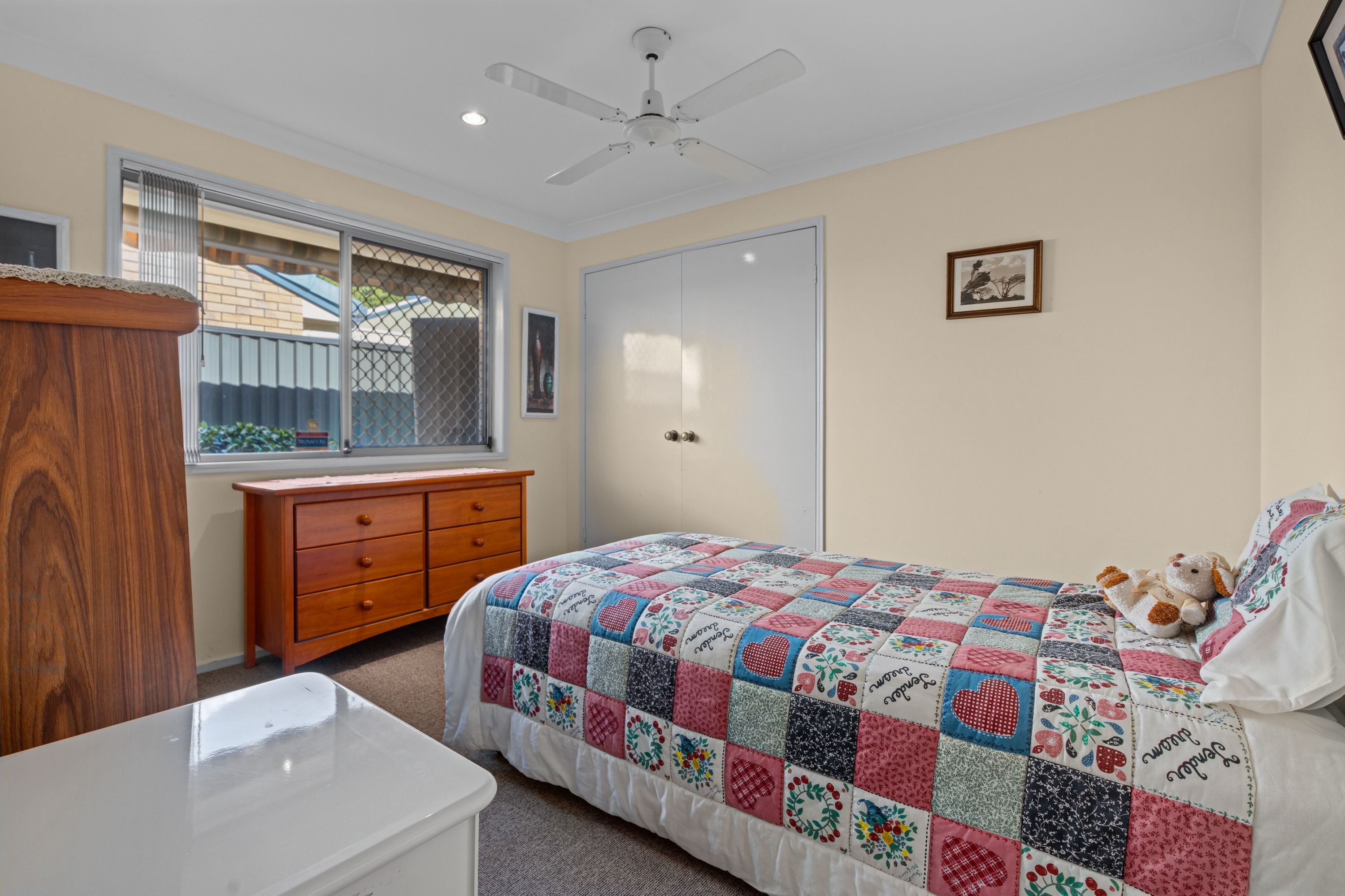 8 Newport Drive — photo 18 of 25