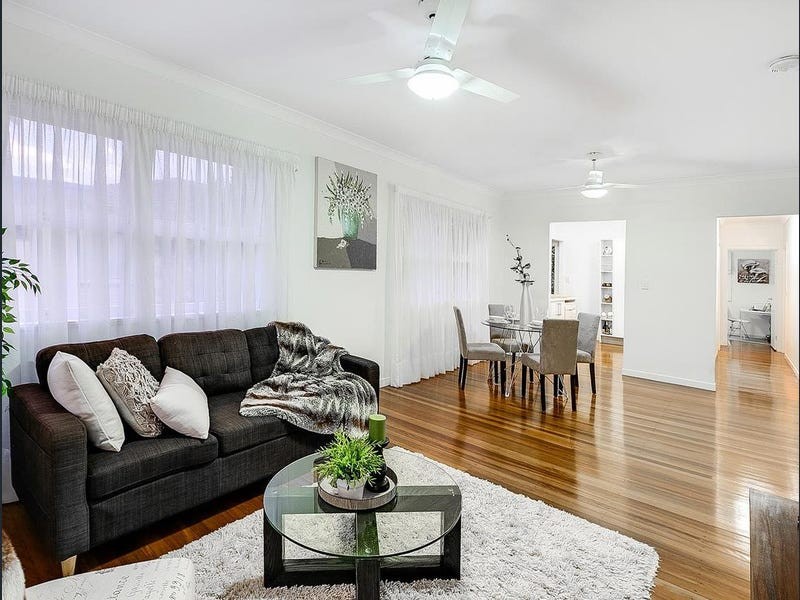 23 Newcastle Street, Fairfield, QLD 4103