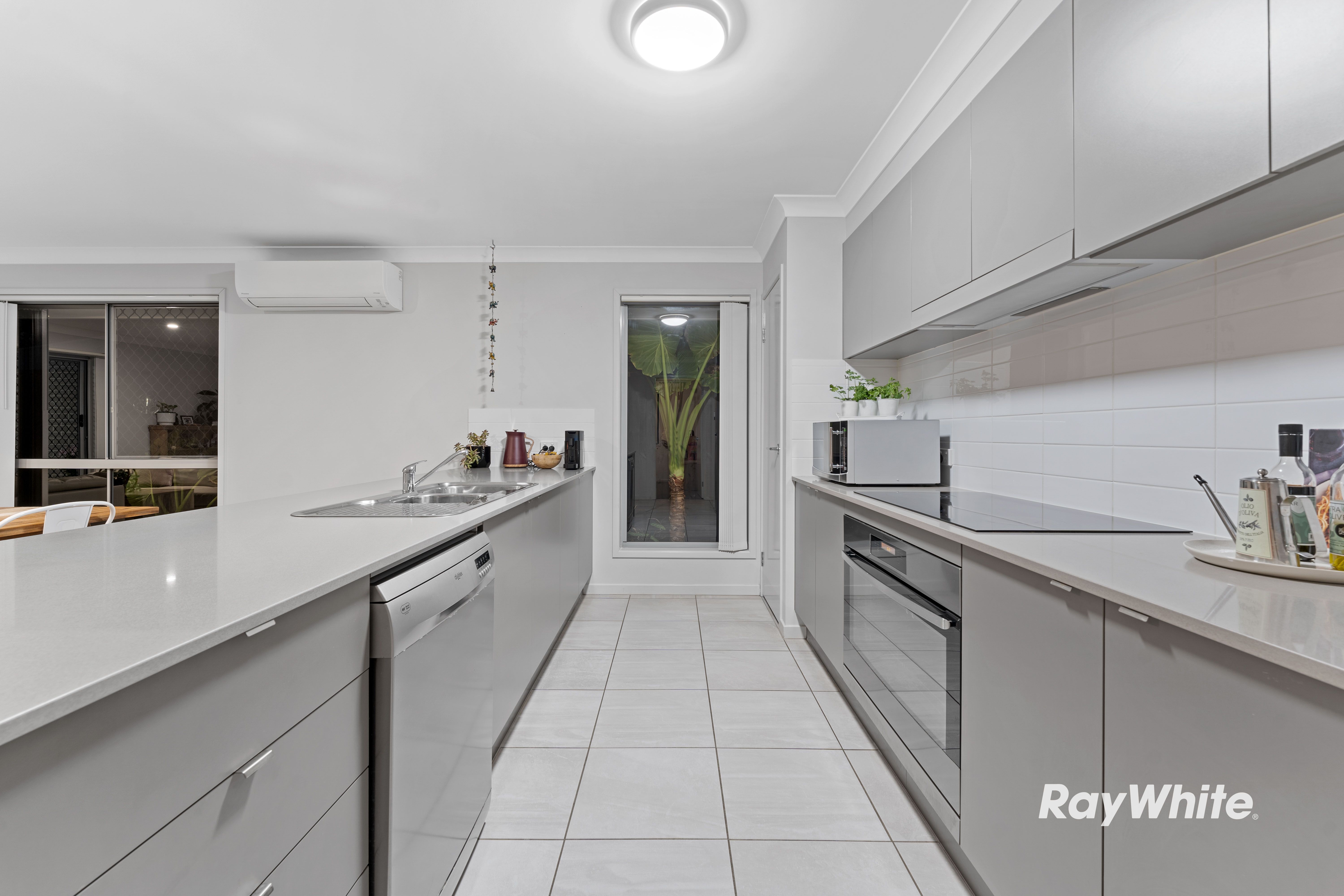47 Bonello Circuit, FLAGSTONE, QLD 4280