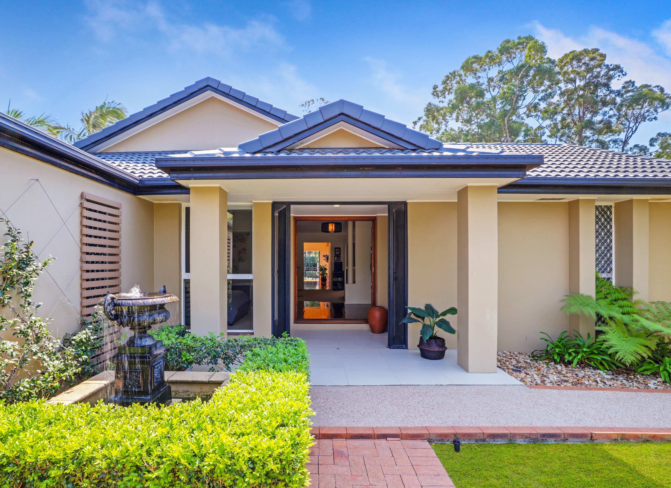 6 Nunawading Court, Robina, QLD 4226