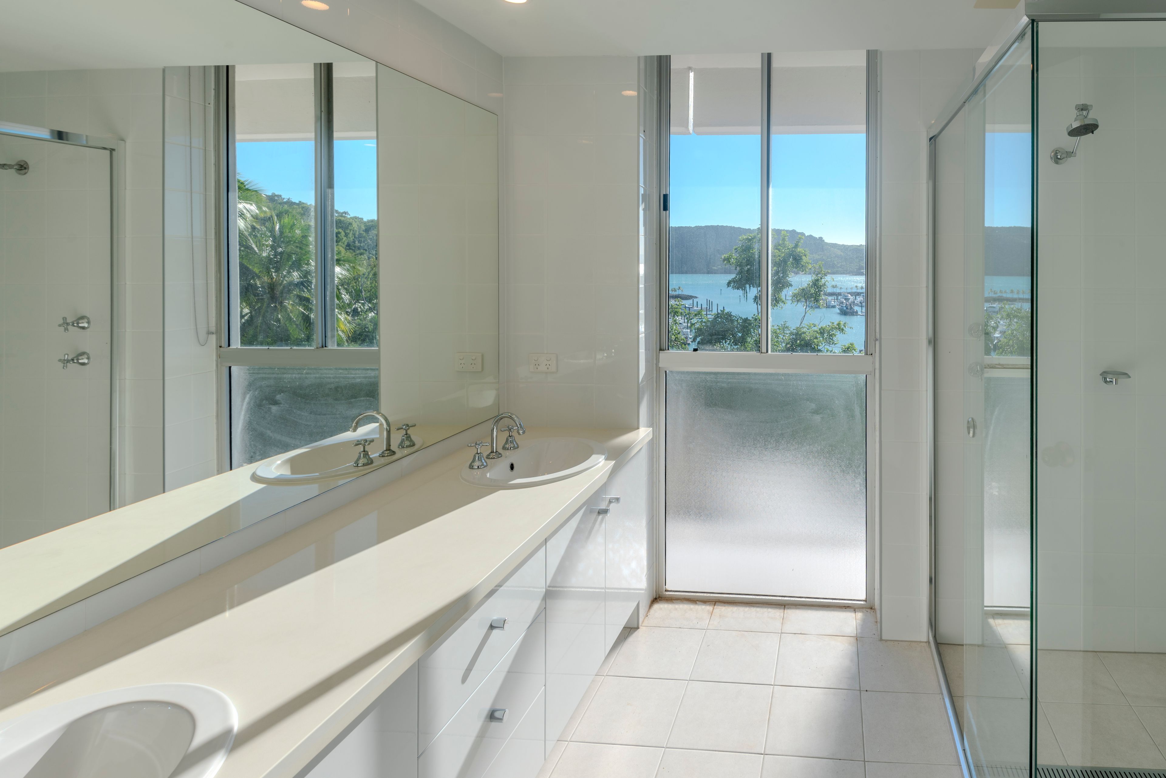 G/1 Marina Drive, Yacht Harbour Towers — photo 17 of 30