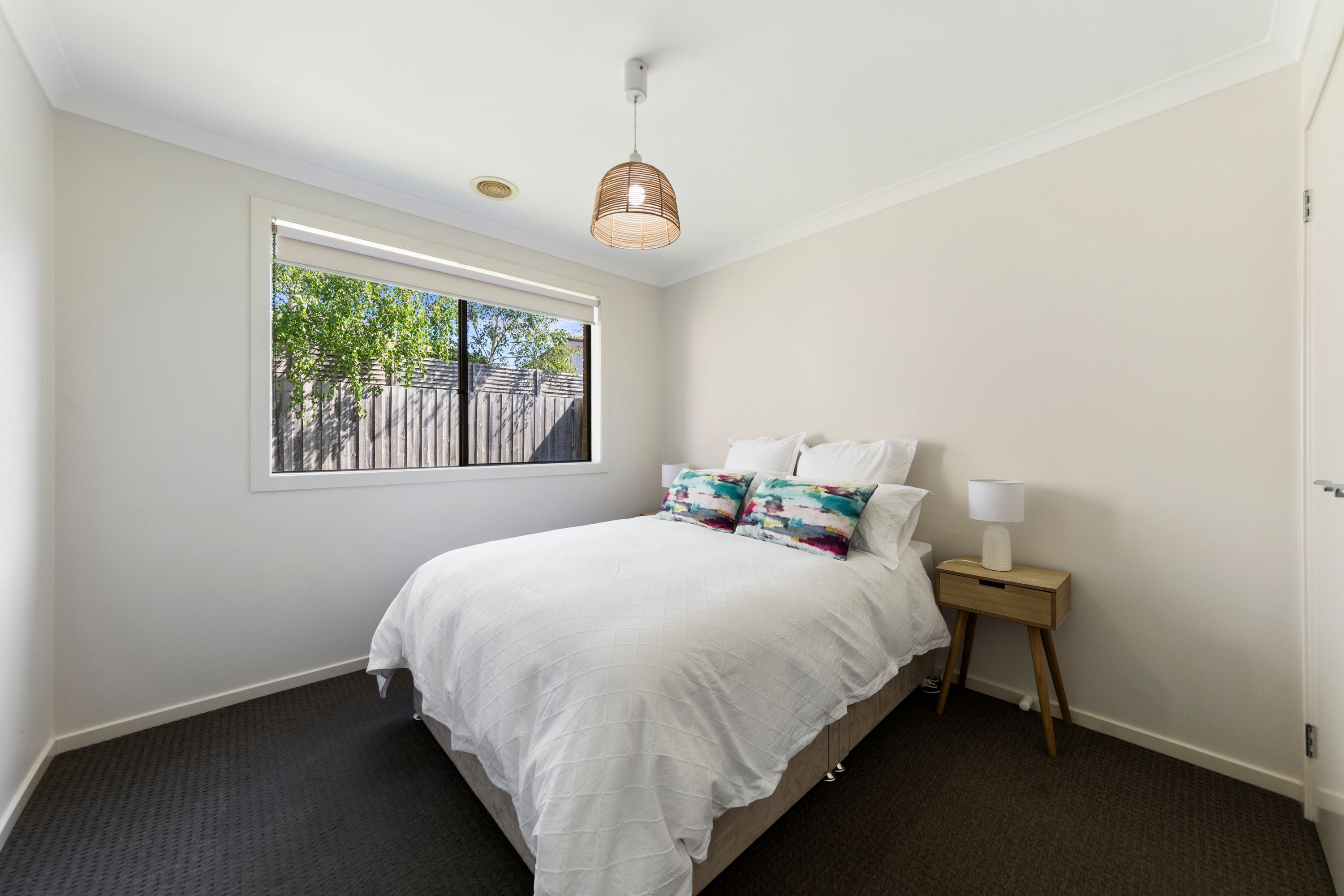 16 Shakespeare Court — photo 15 of 28