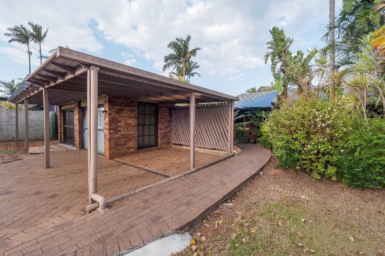 425 Mains Road, Macgregor, QLD 4109