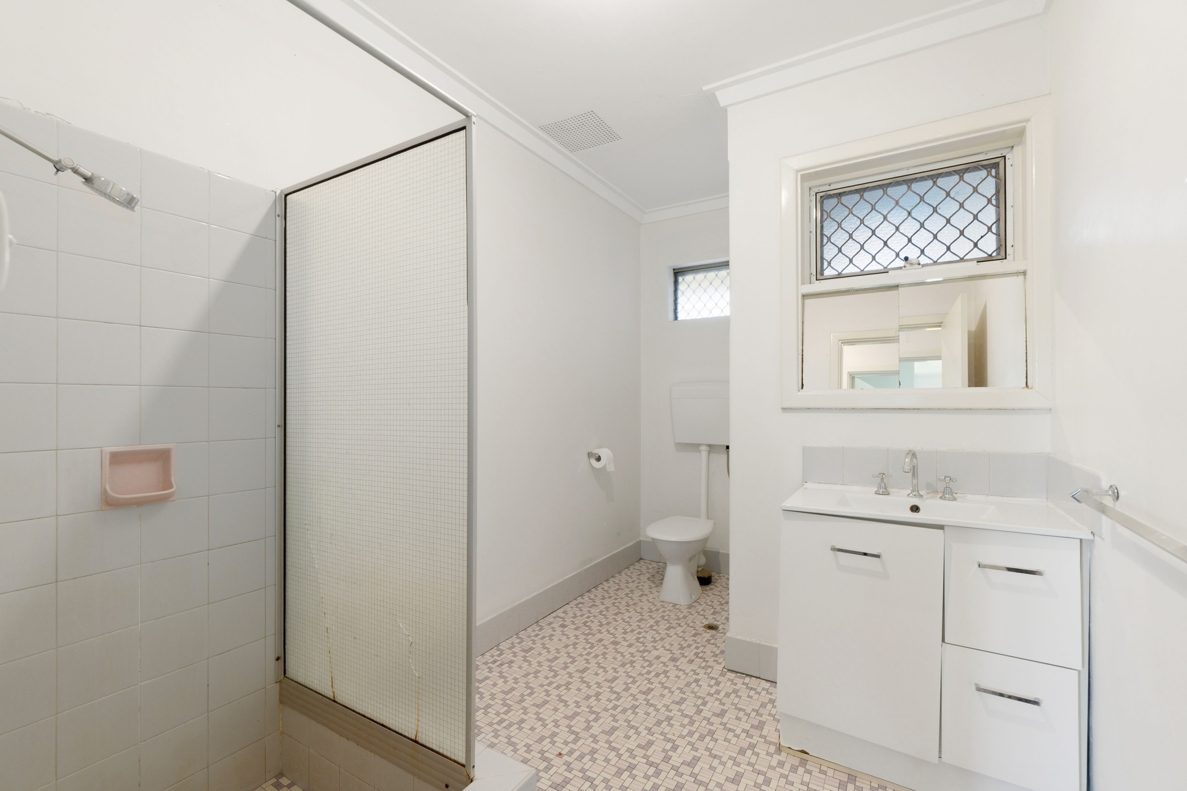23 Mckay Street — photo 12 of 19