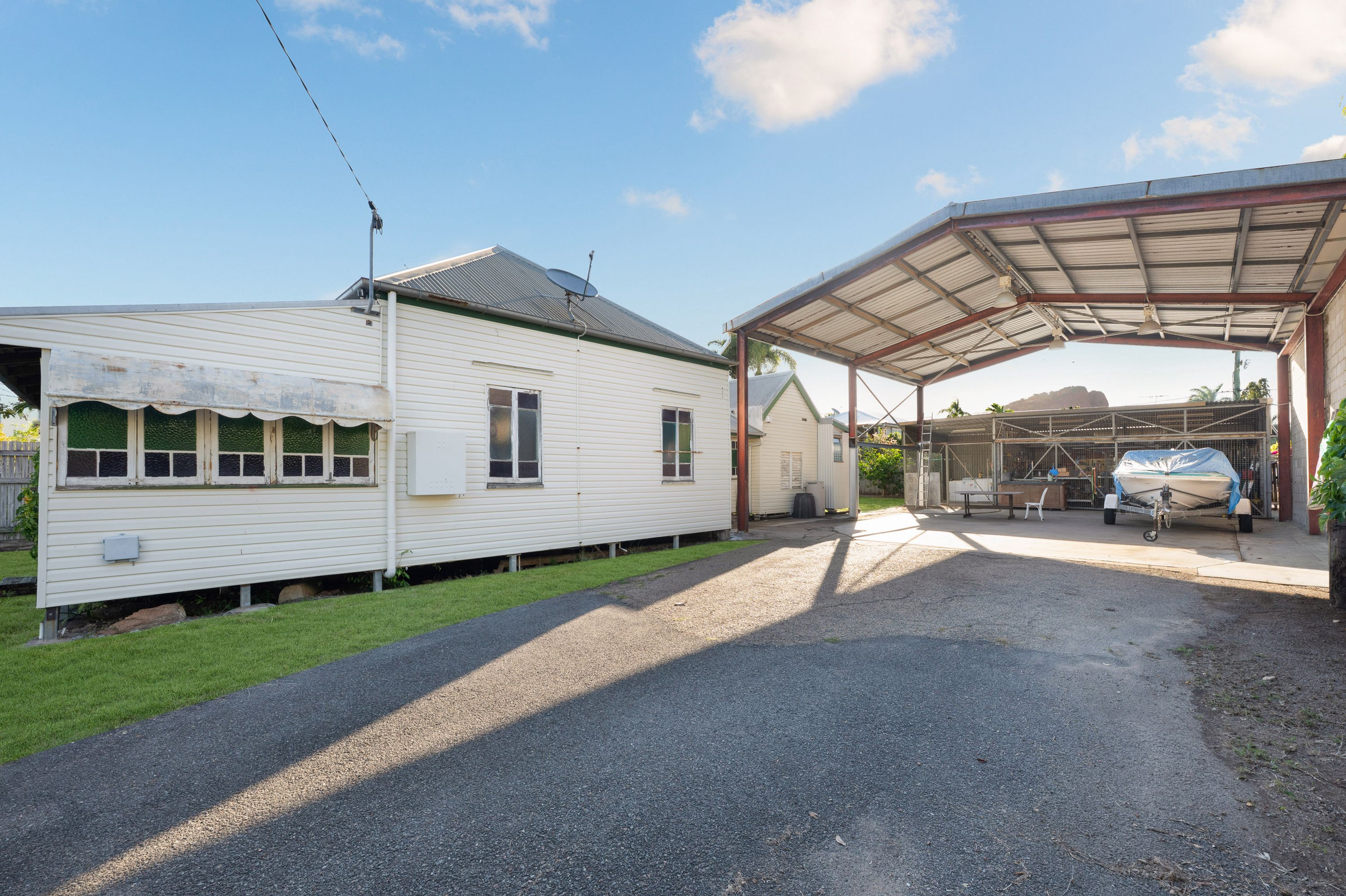 20 Perkins Street, South Townsville, QLD 4810