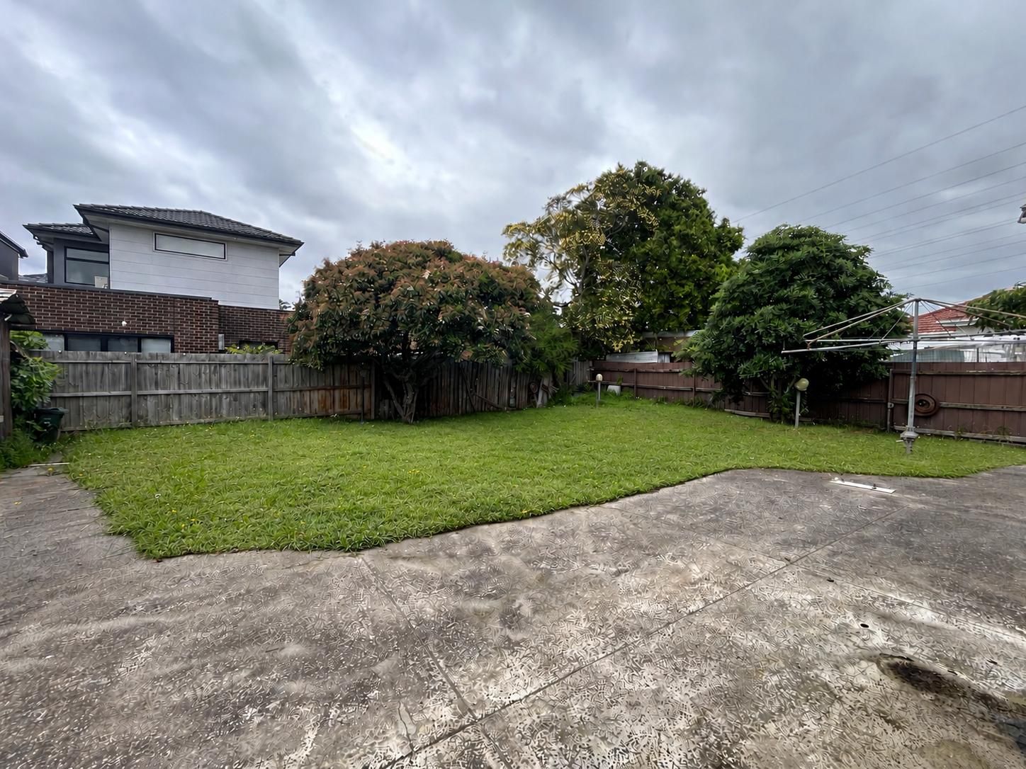 8 Elizabeth Grove — photo 10 of 10