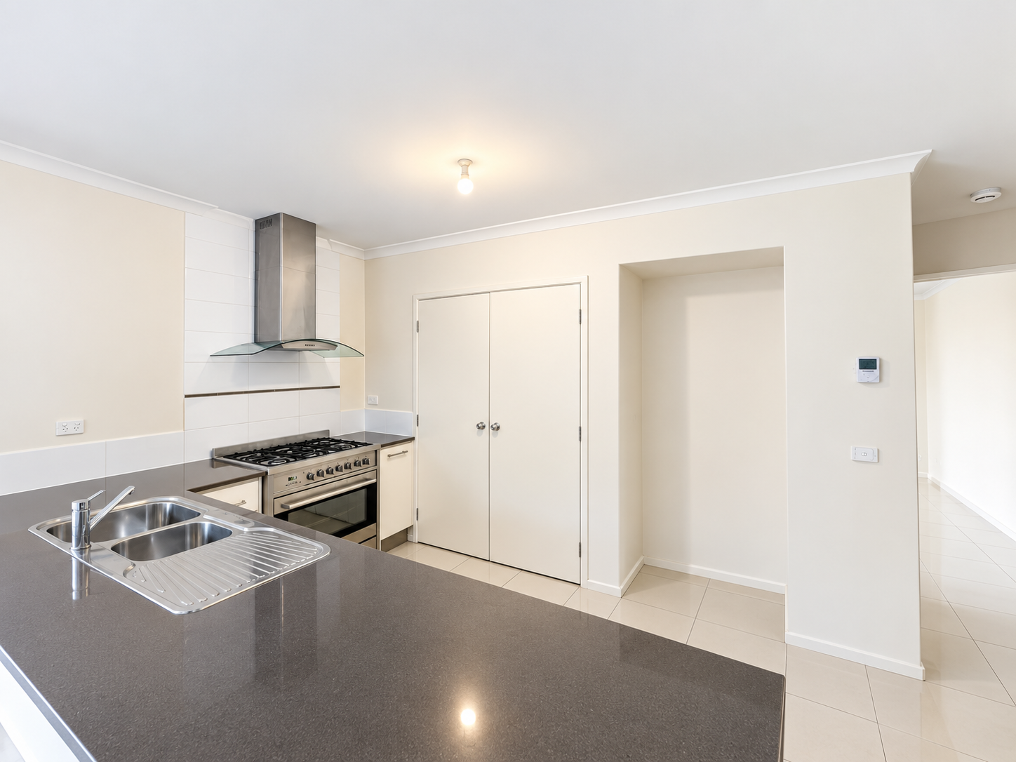 17 Kilwarrie Street — photo 4 of 13