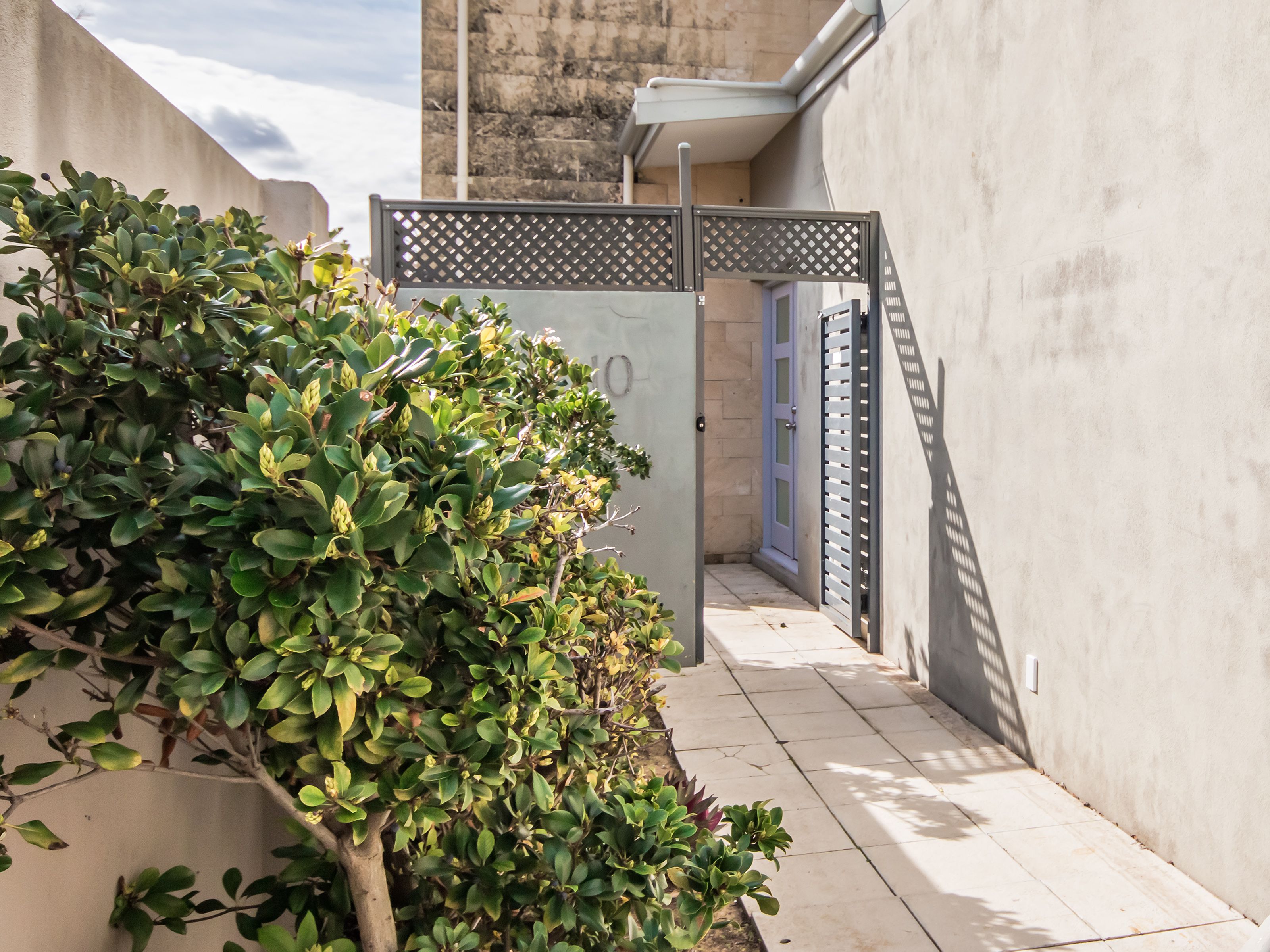 10/2 Lewington Street, Rockingham, WA 6168