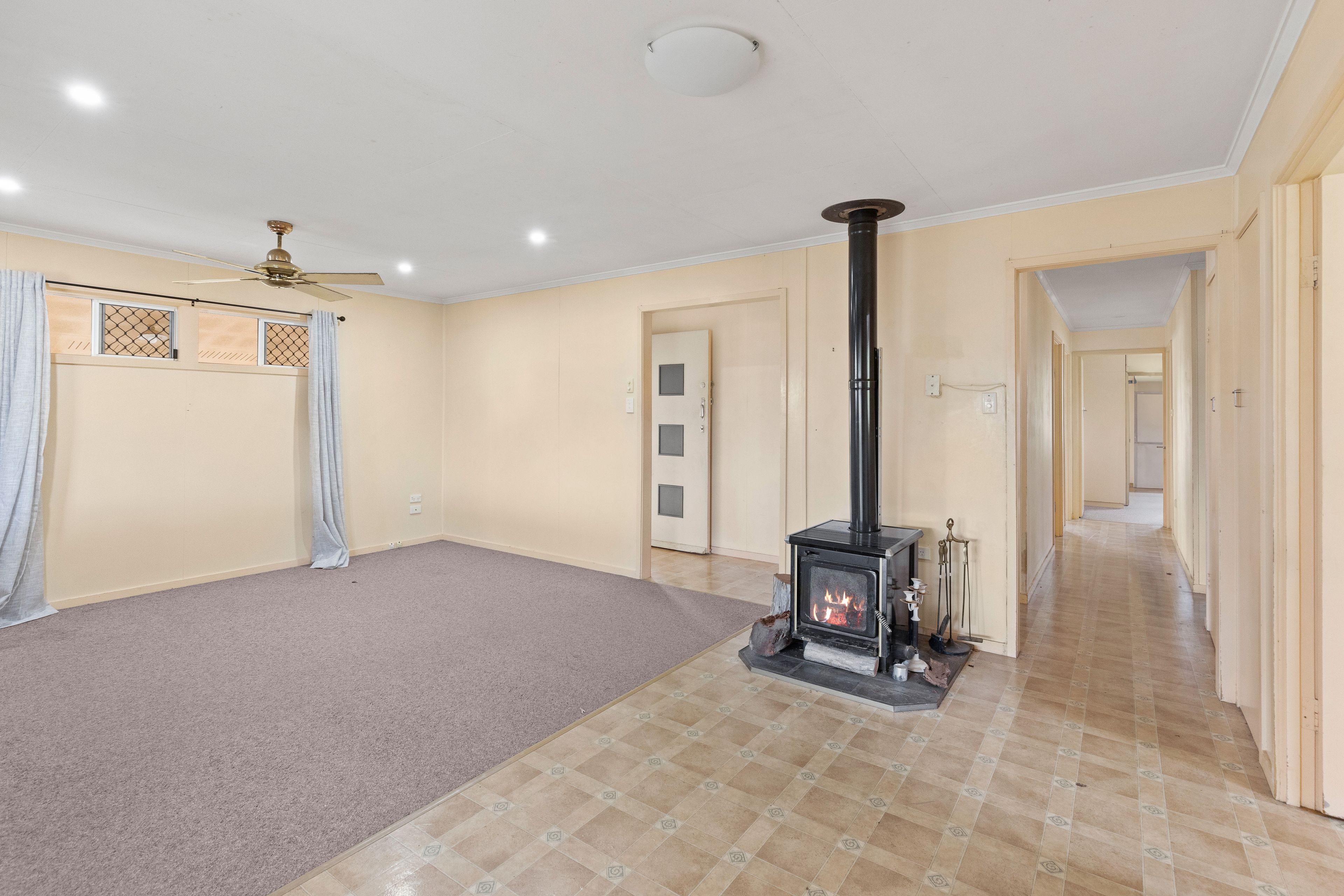 10 James Street, Oakey, QLD 4401