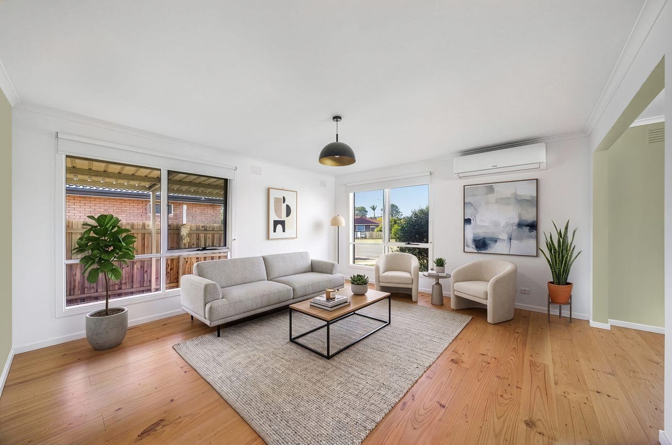 119 Cambridge Crescent — photo 4 of 12