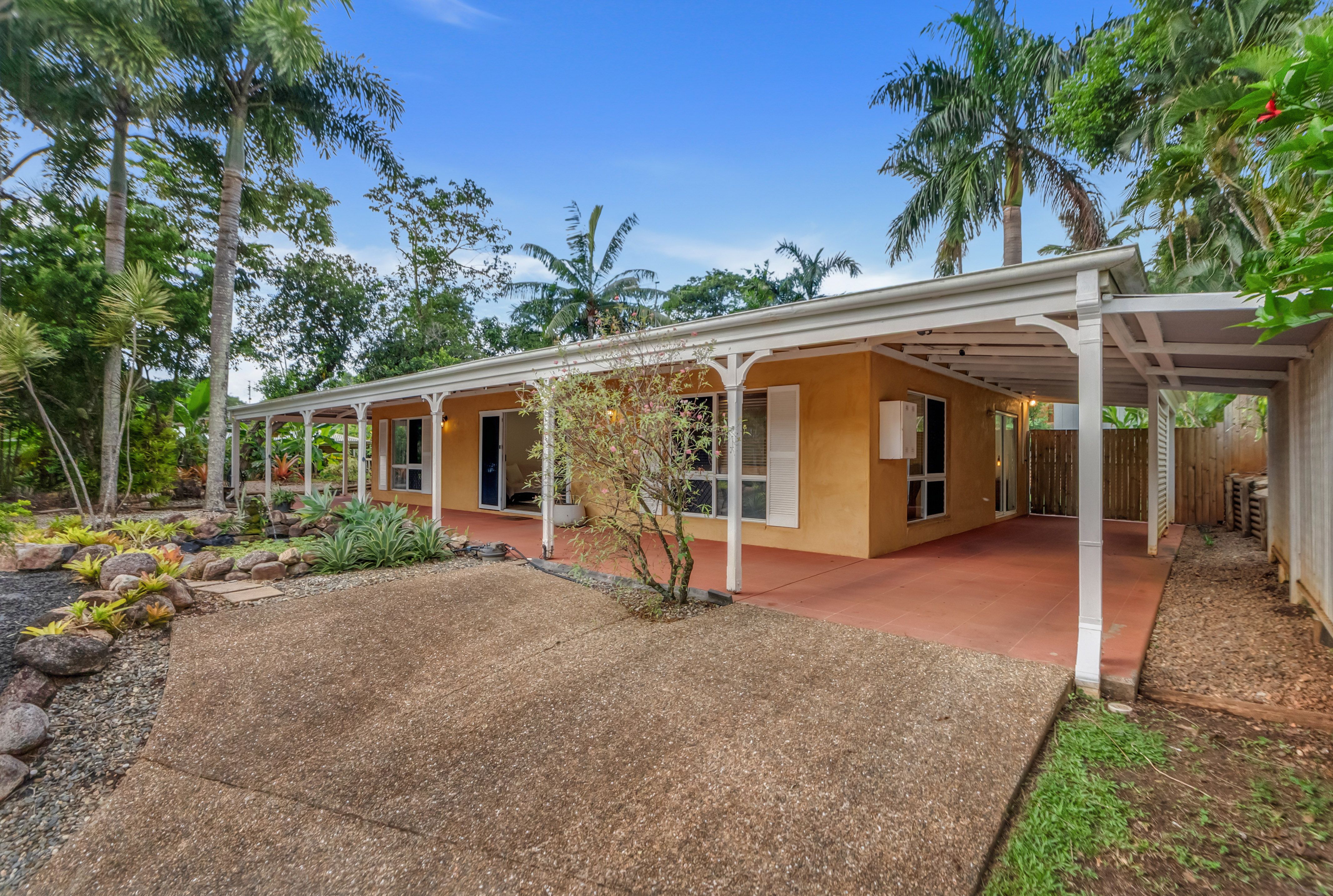 22 Benn Street, Brinsmead, QLD 4870
