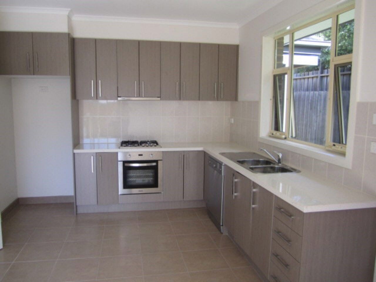 2/1176 North Road, Oakleigh South, VIC 3167
