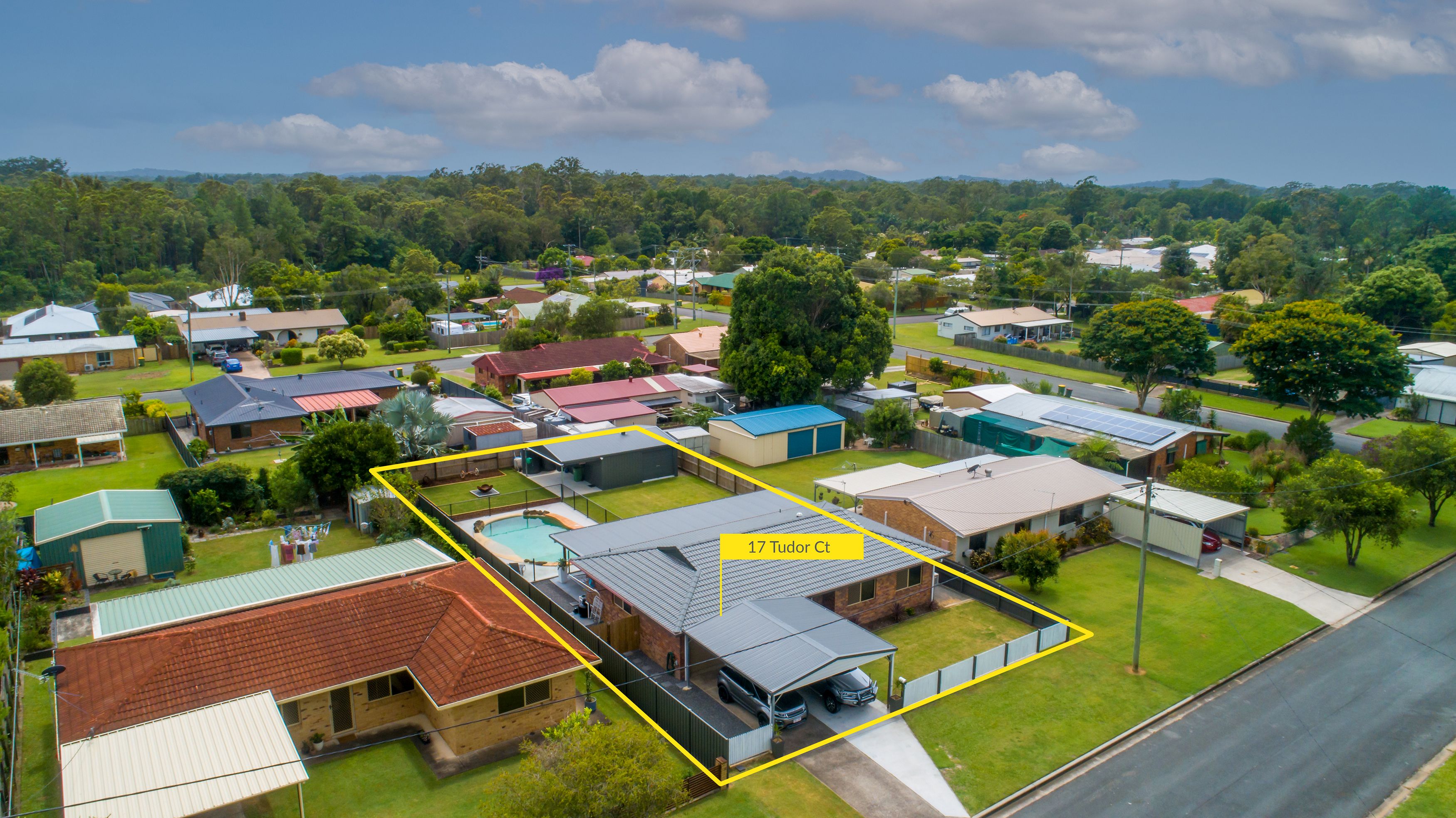 17 Tudor Court, Beerwah QLD 4519
