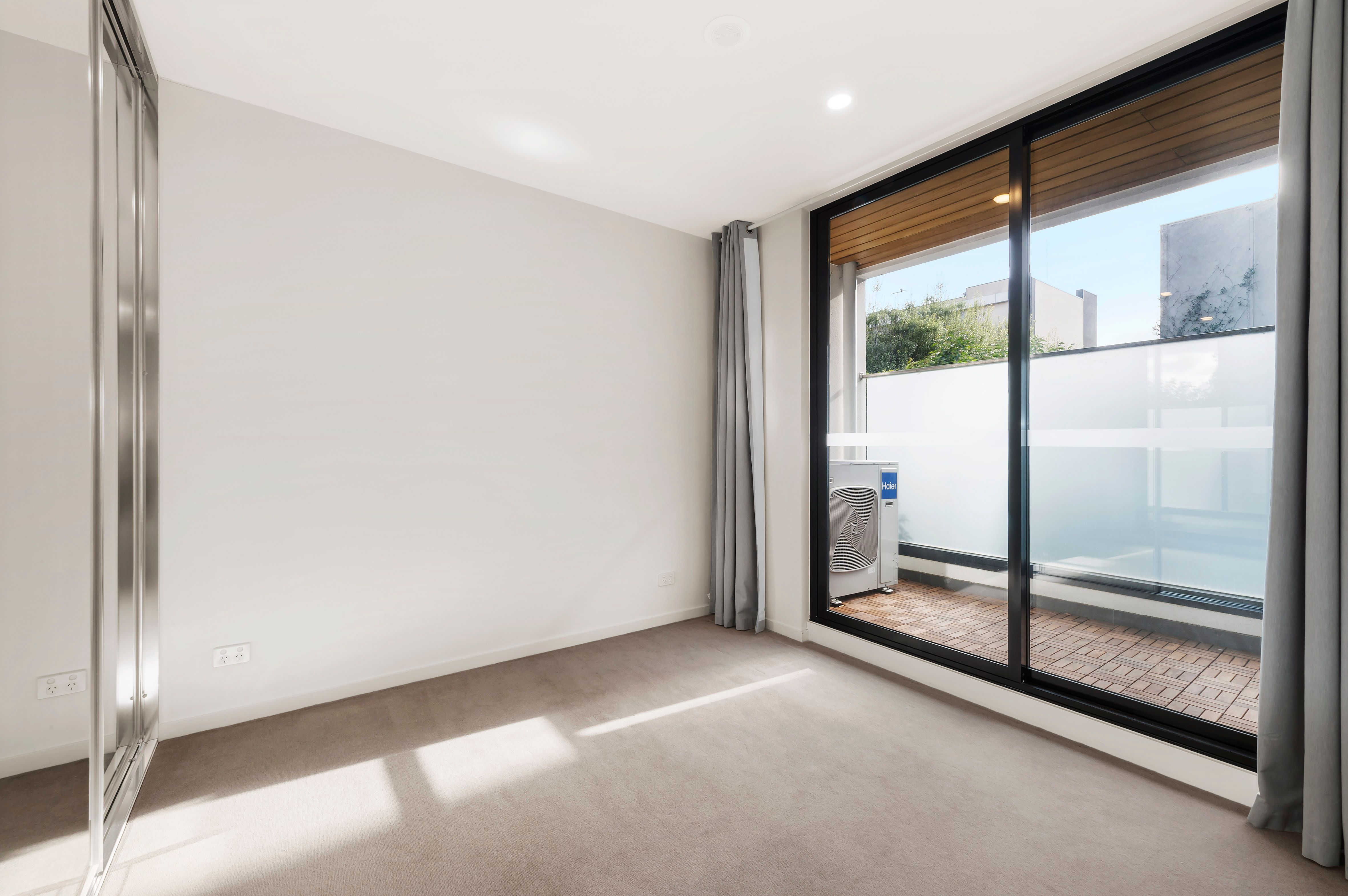 105/6 Queen Street, Blackburn, VIC 3130 Sold Apartment Ray White