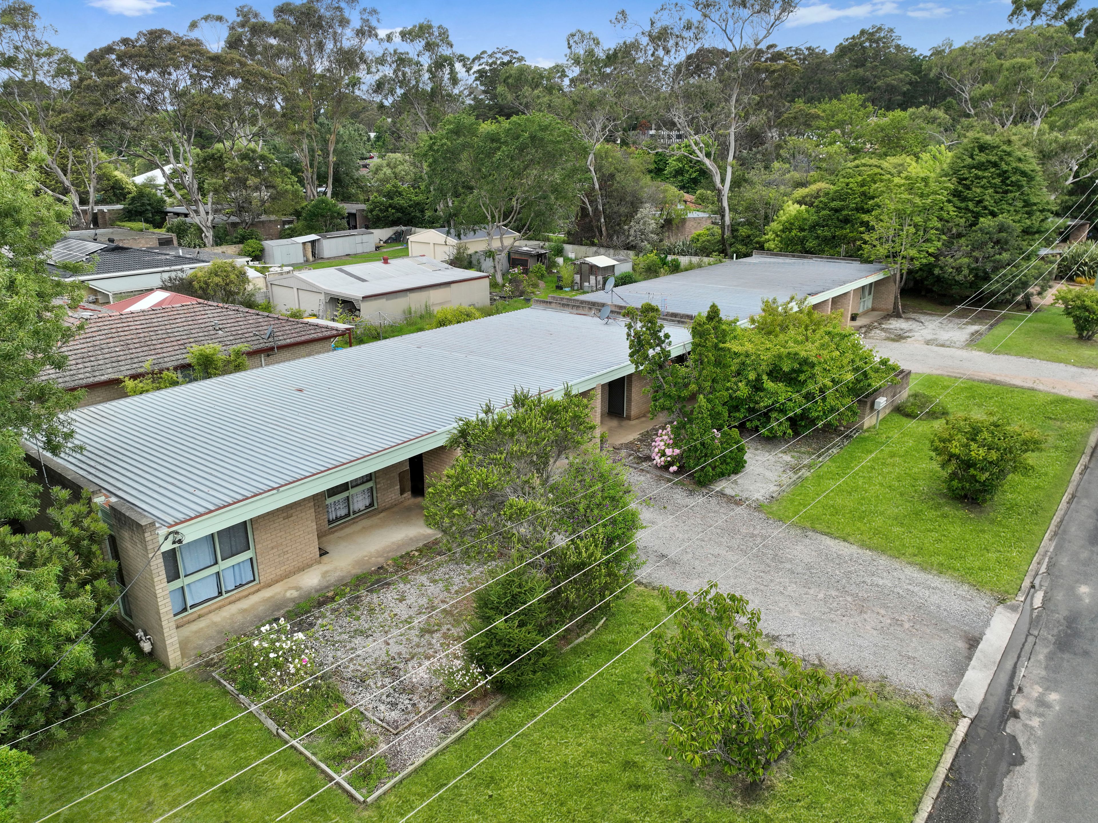 42 Railway Parade, Mittagong, NSW 2575 Sold Block of Units Ray