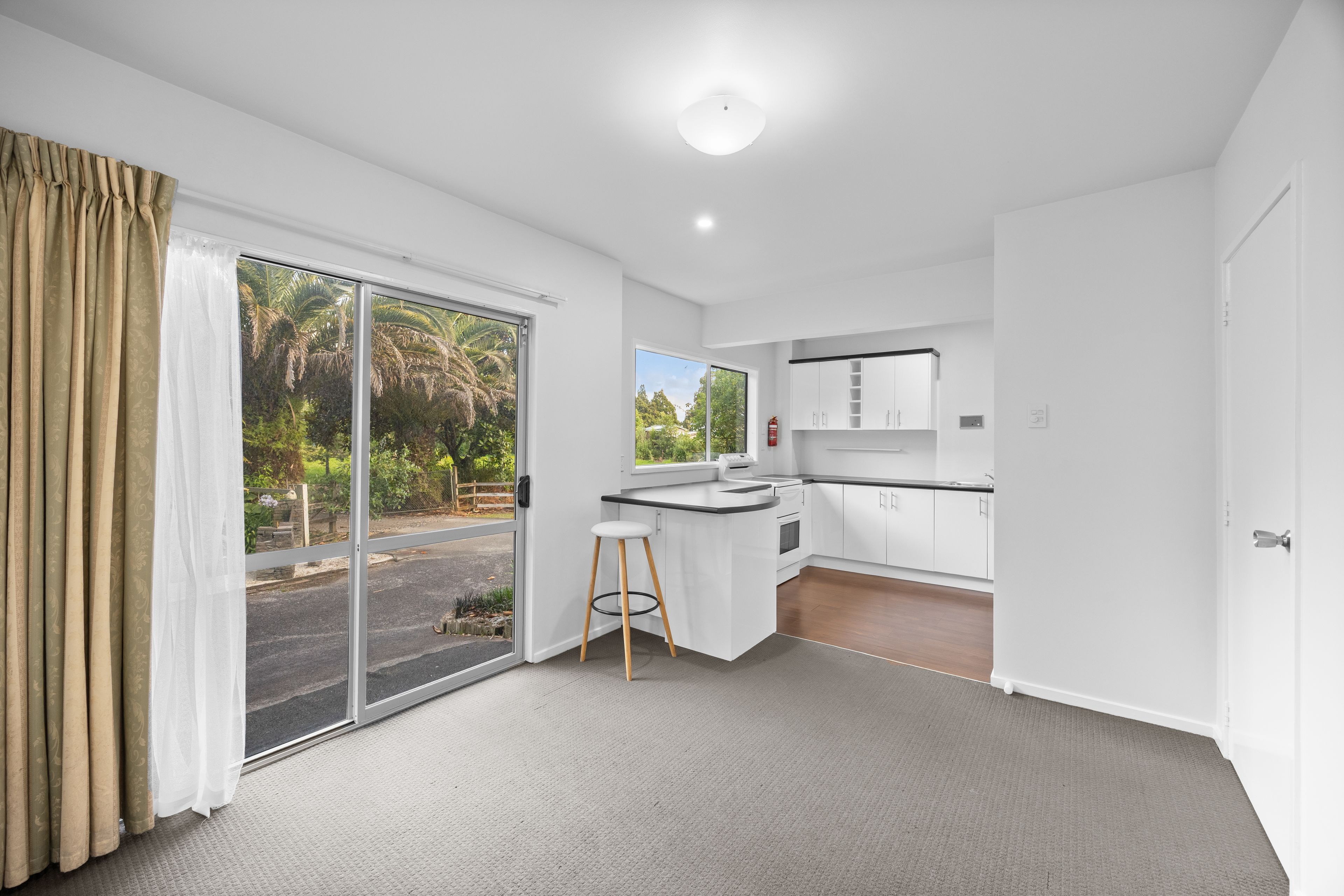 274 Forest Hill Road, Waiatarua, Waitakere City