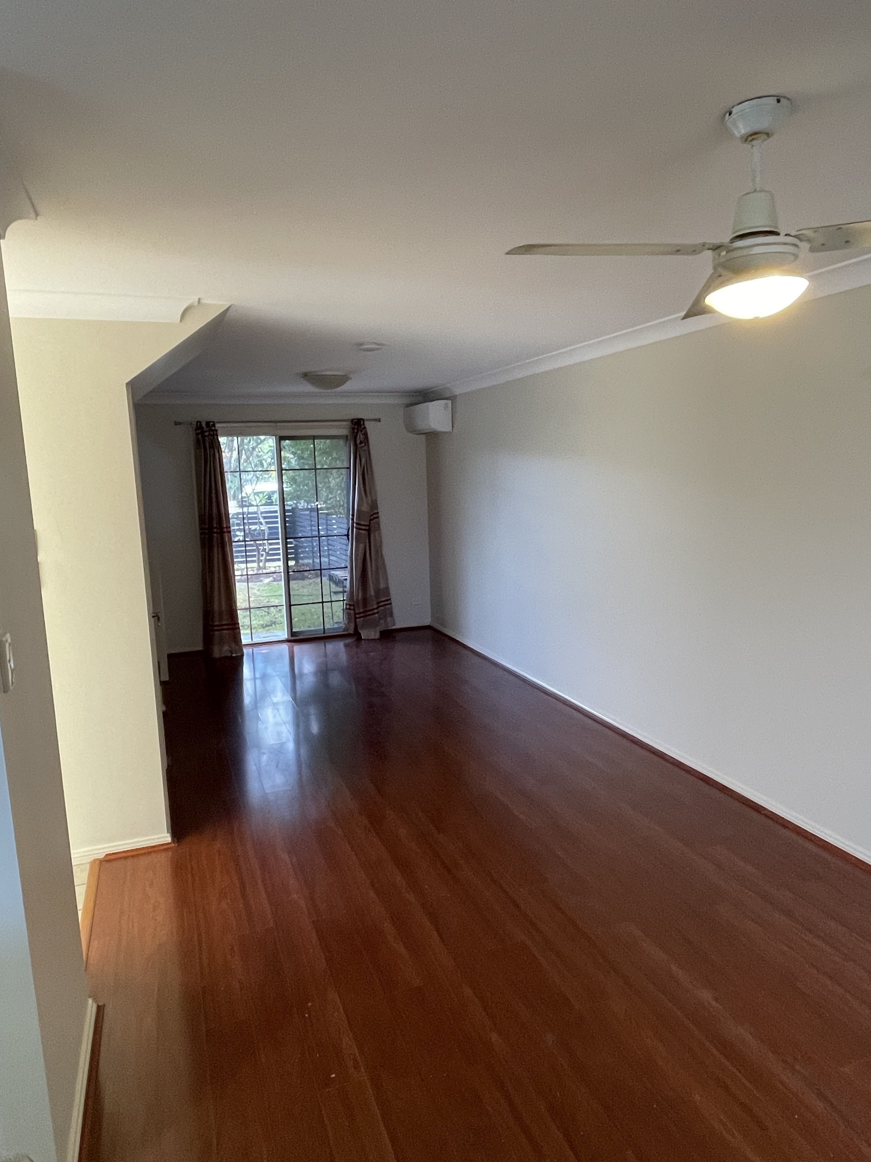 2/17 Gledson Street — photo 3 of 8