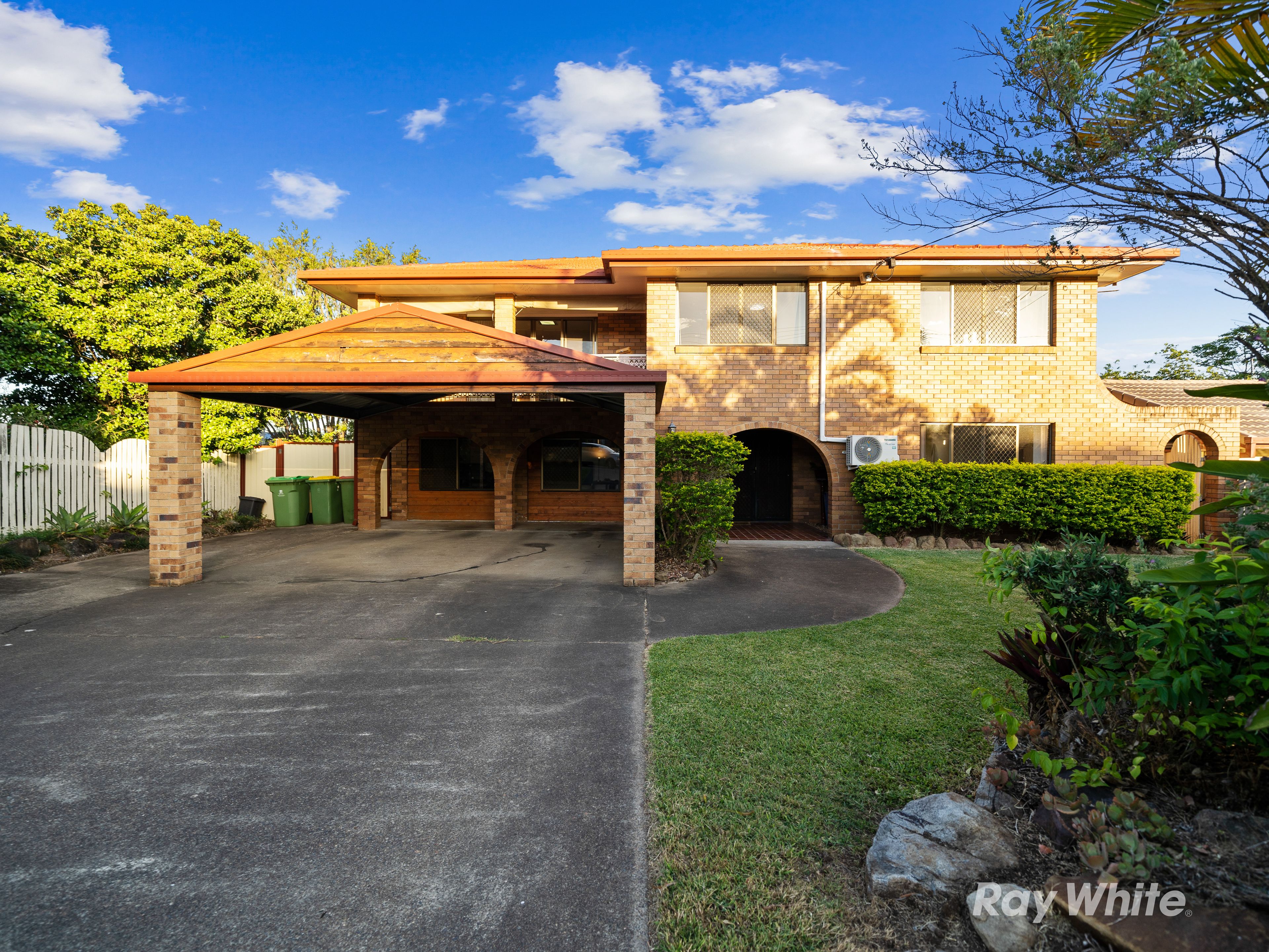 4 Cornwall Street, Eastern Heights, QLD 4305