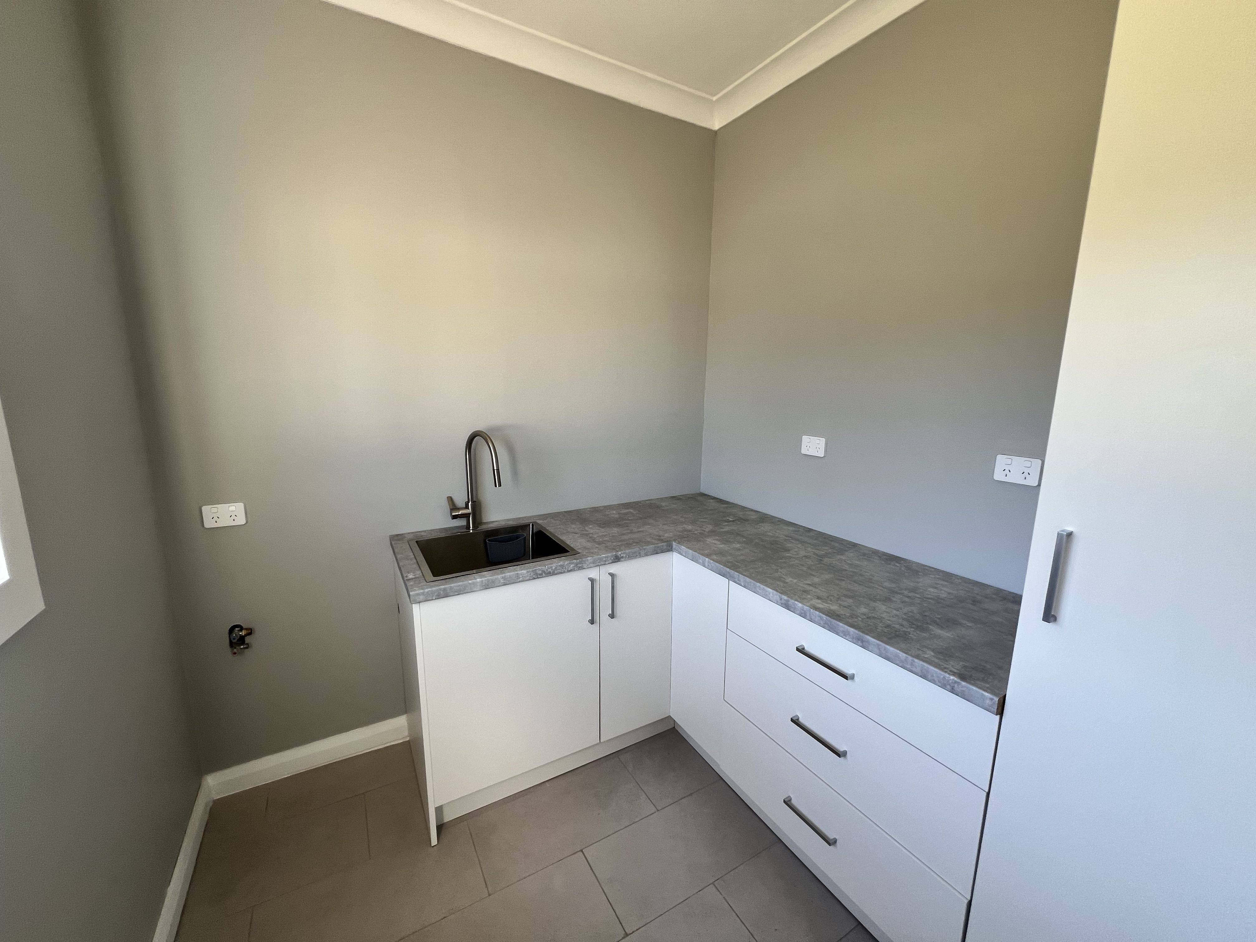 16 Boughtman Street — photo 10 of 12