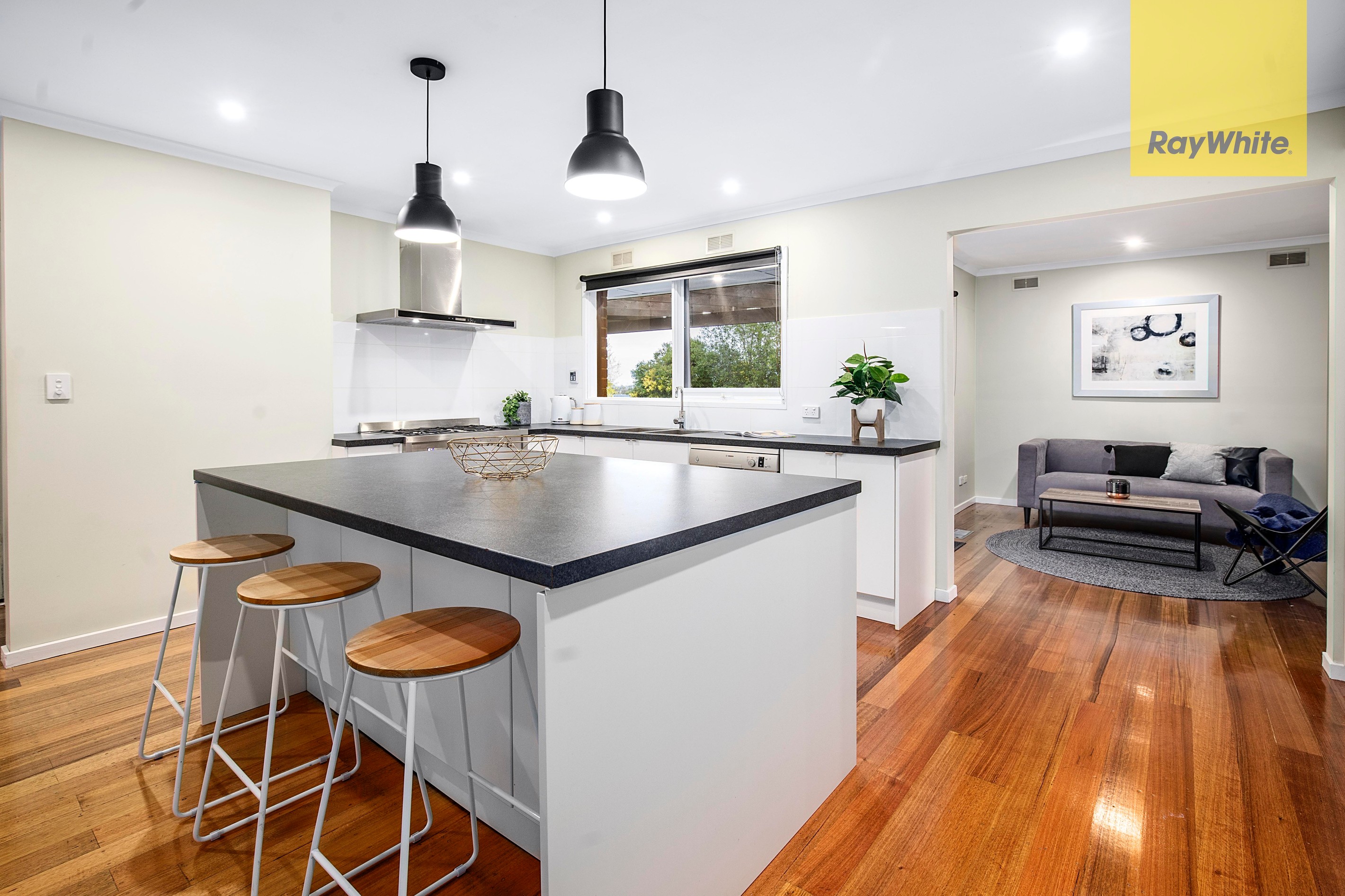 8 Courtney Square, Wantirna, VIC 3152