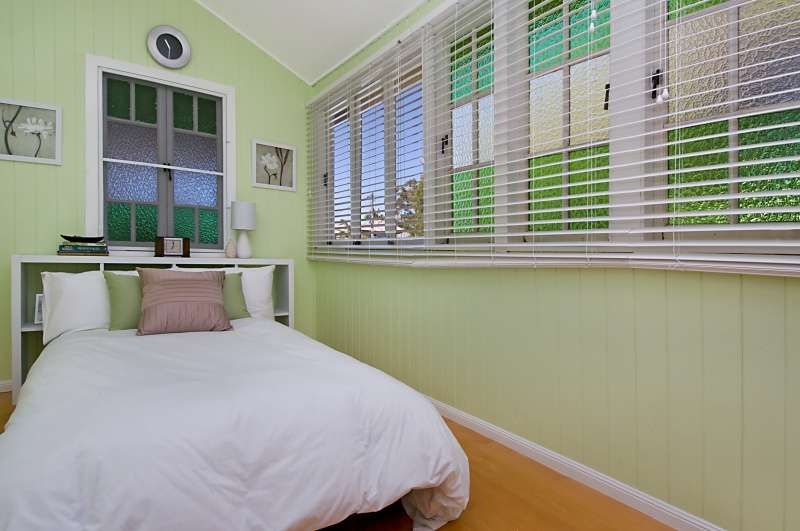 2 Meecham Street — photo 7 of 8