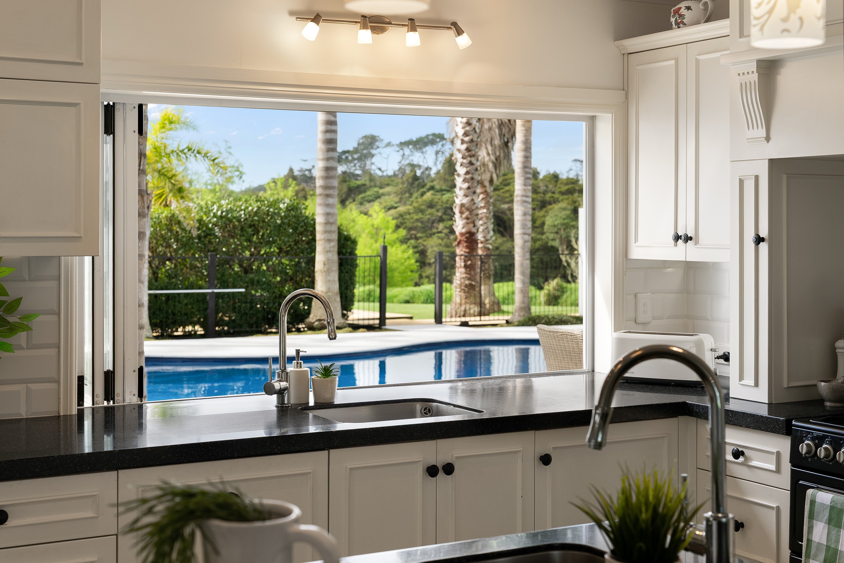 726 State Highway 16, Waimauku, Rodney