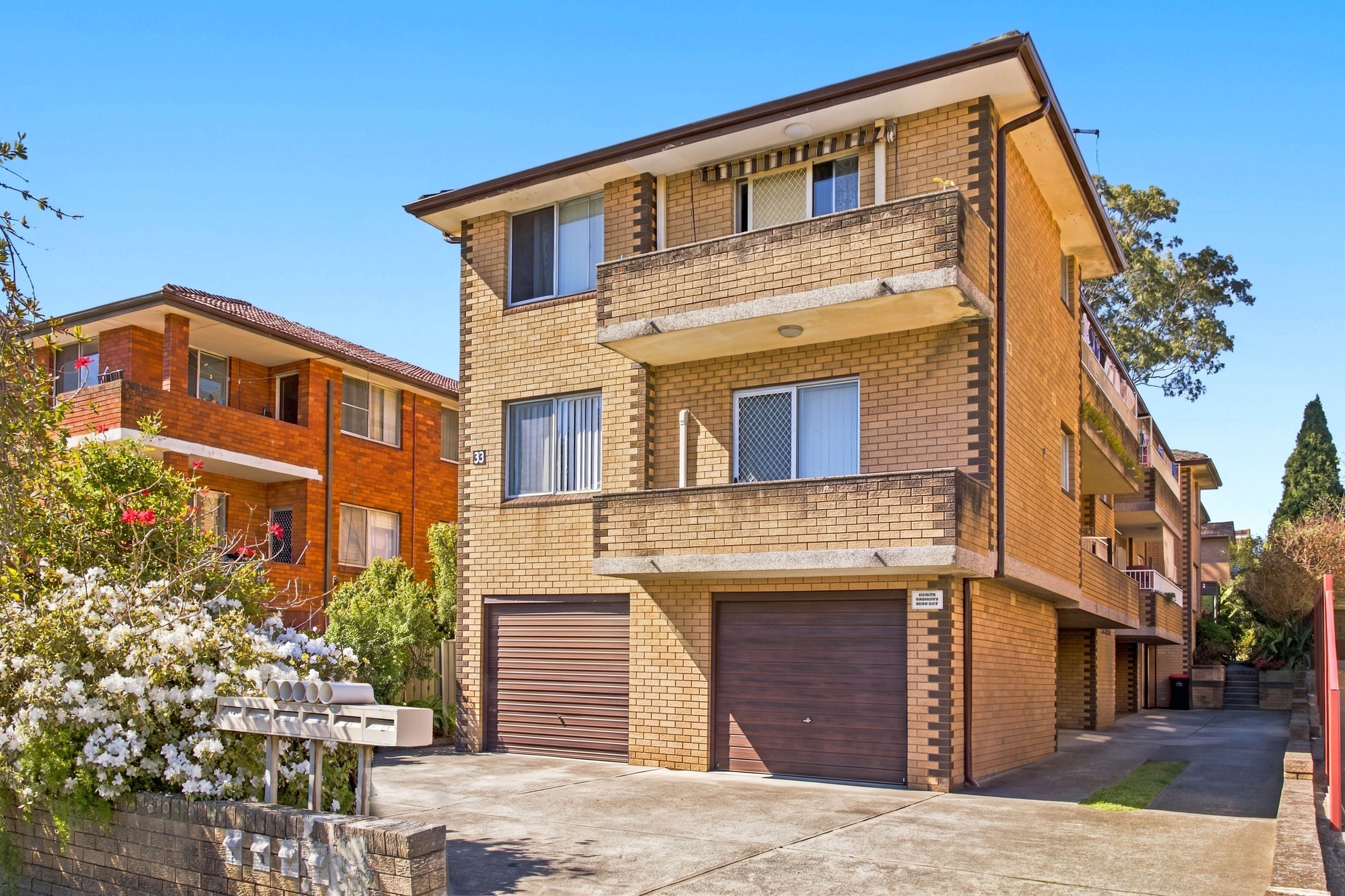 2/33 Cornelia Street — photo from Ray White Cabramatta