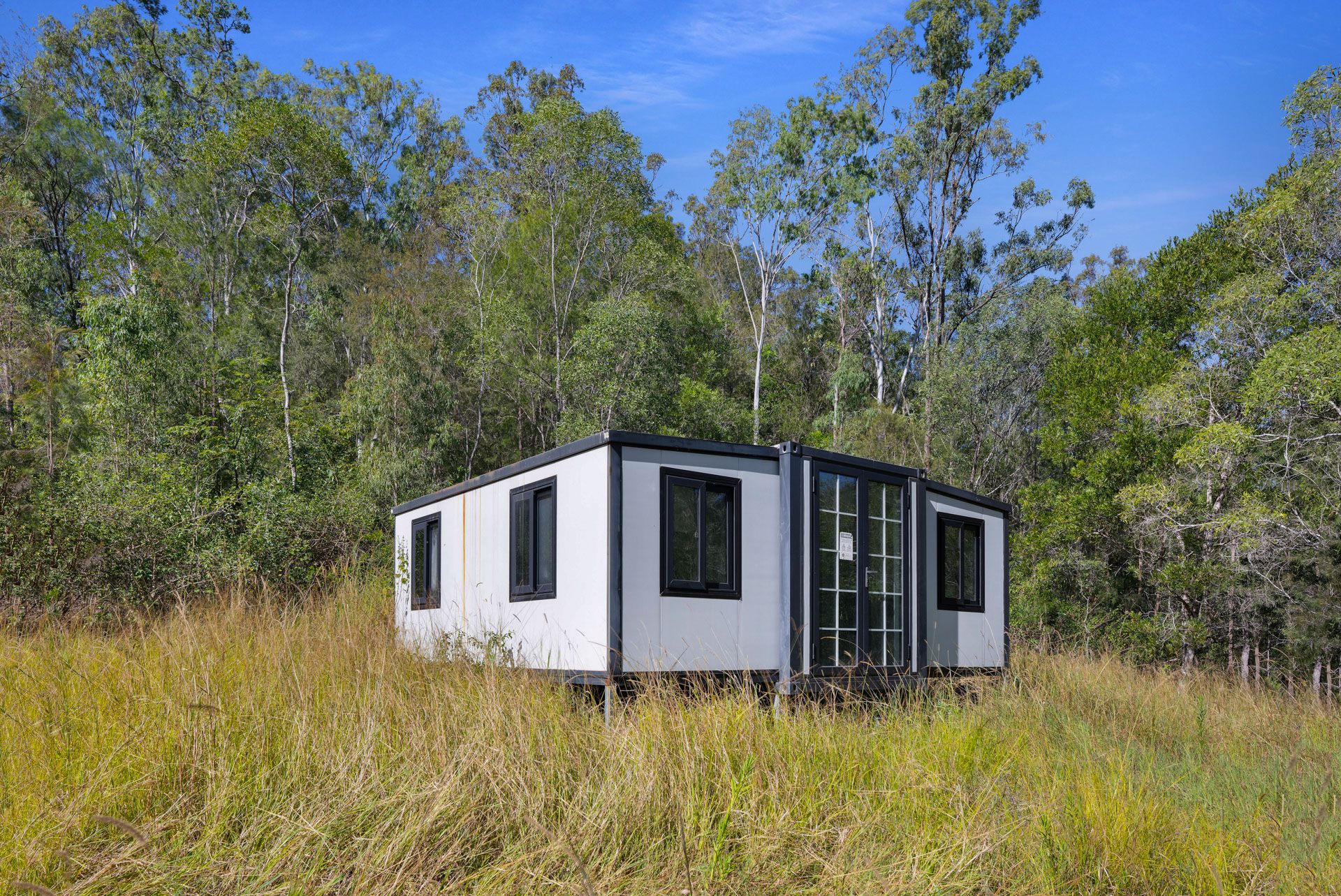 Peaceful Off-Grid Escape Along Amamoor Creek — photo 10 of 16