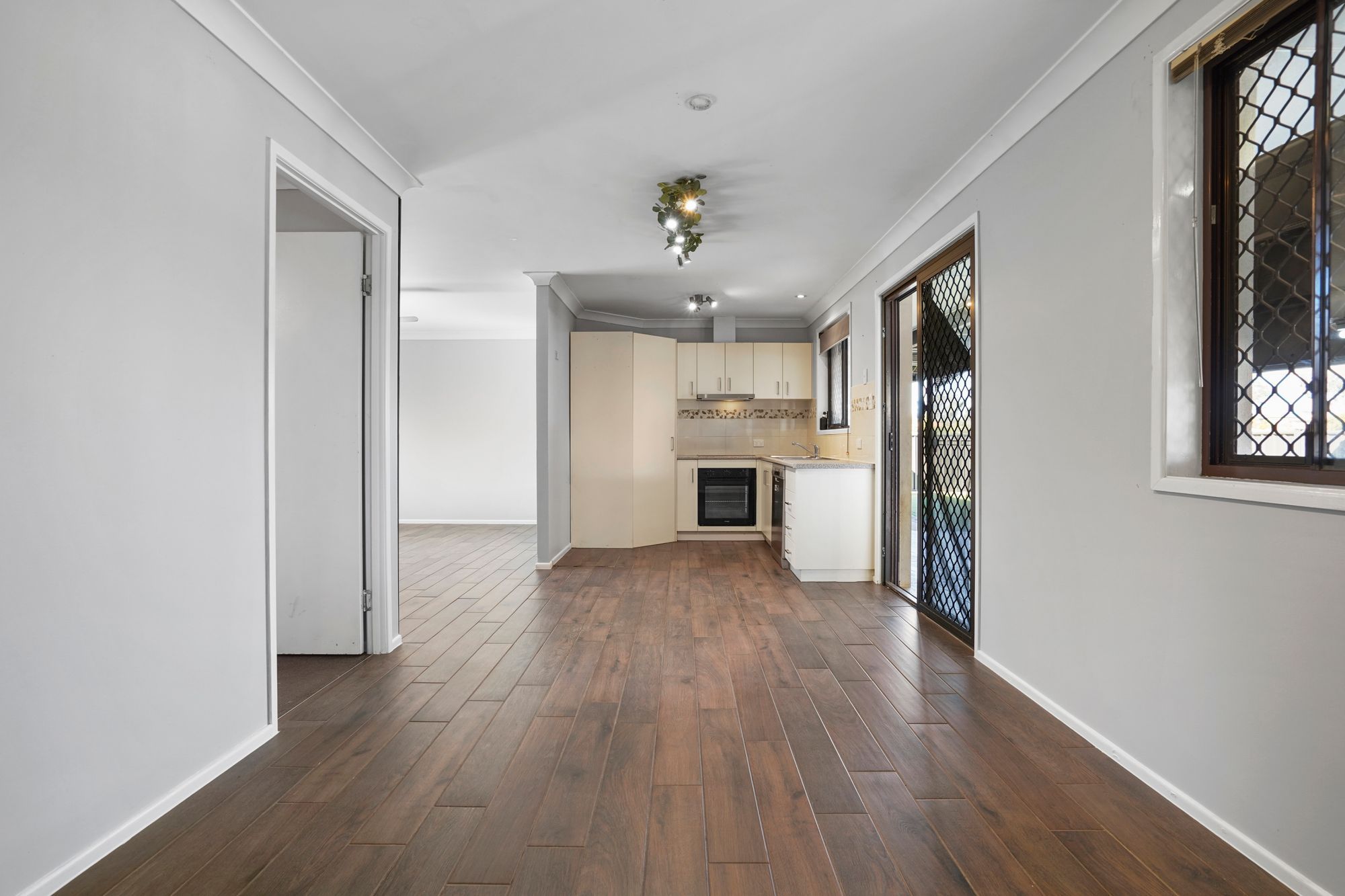 117 Mary Street — photo 9 of 25