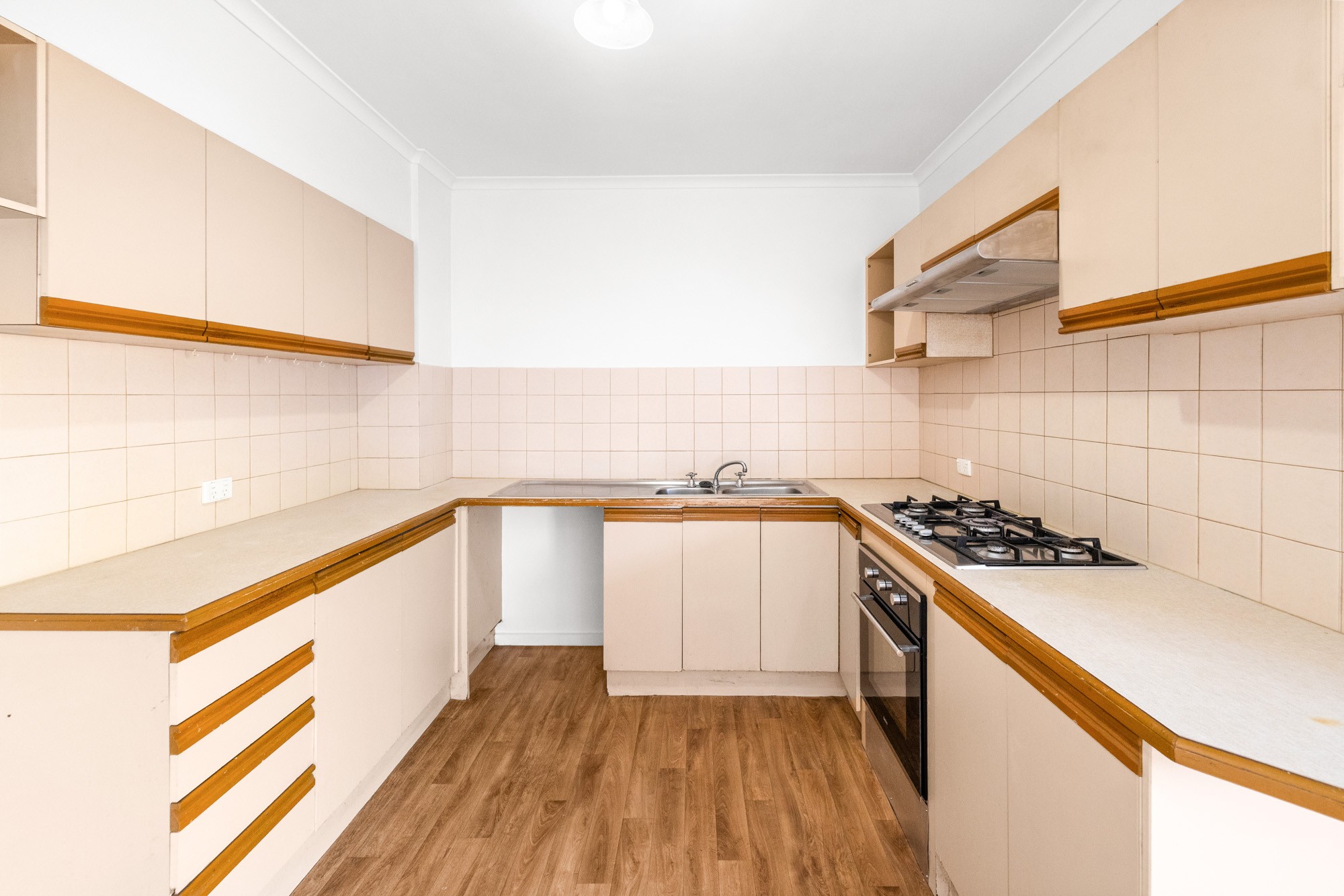 2/5 Tower Road, Werribee, VIC 3030