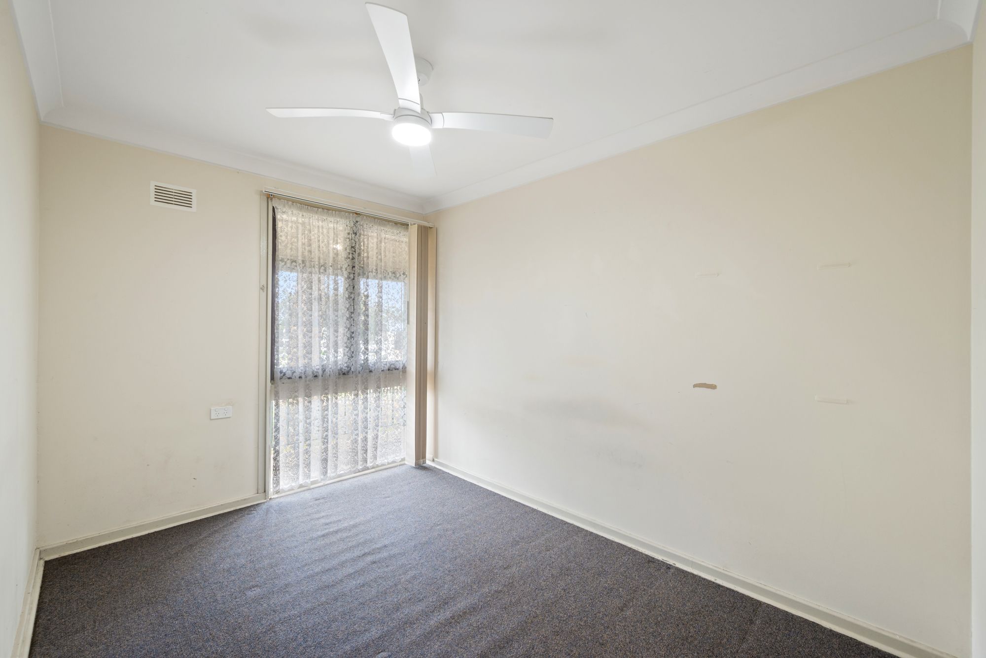 30 Docharty Street — photo 8 of 10