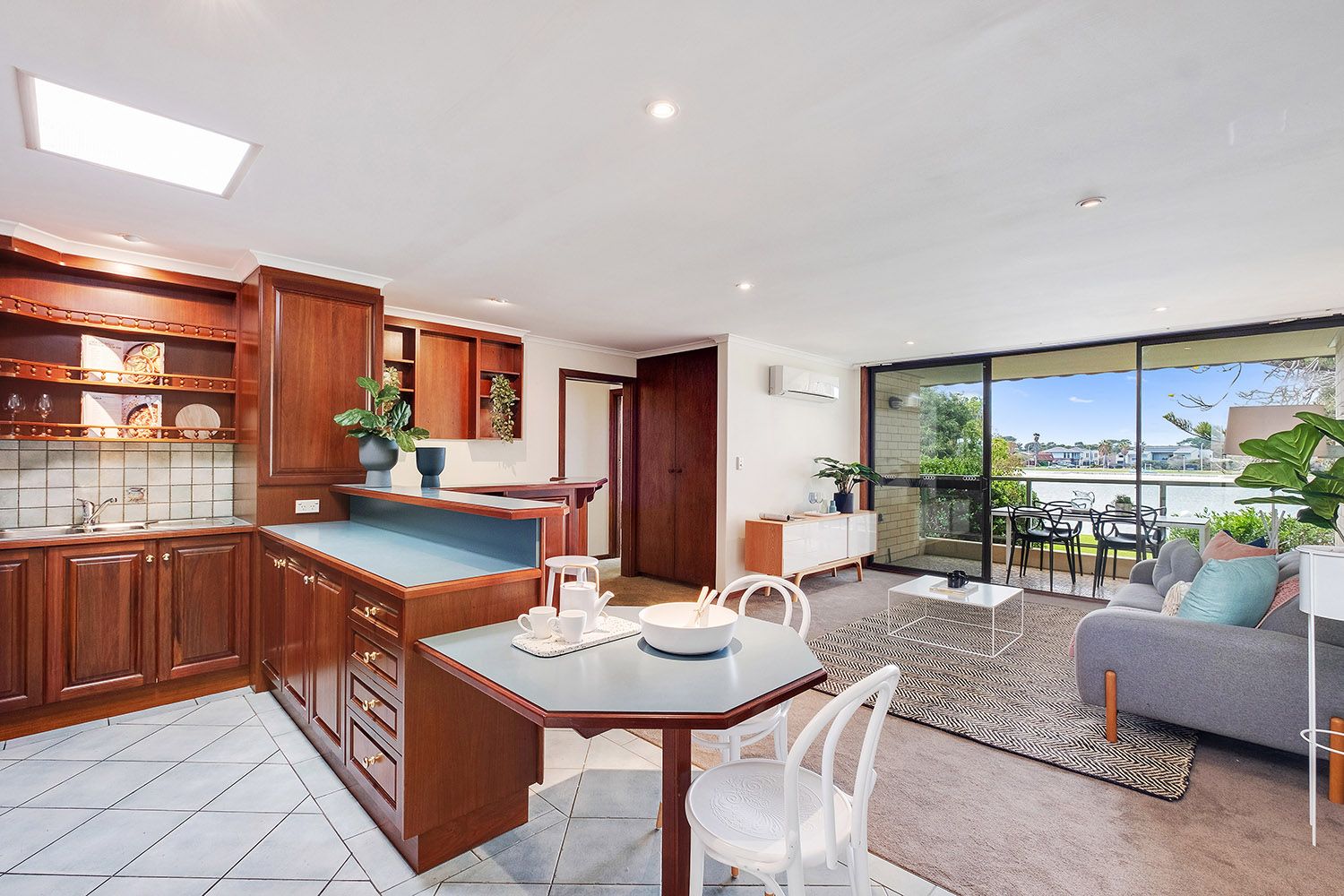22/70 Military Road, Tennyson, SA 5022