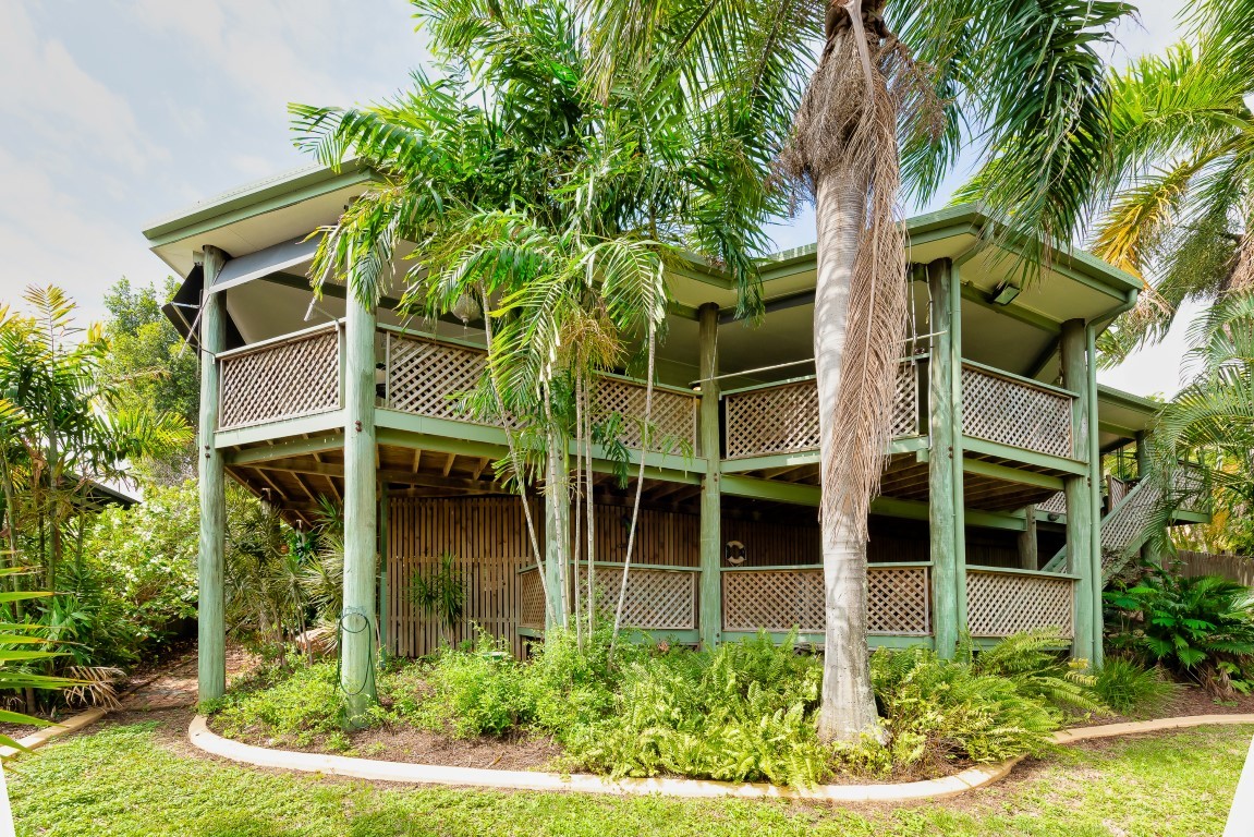 10 Piper Street, West Gladstone, QLD 4680
