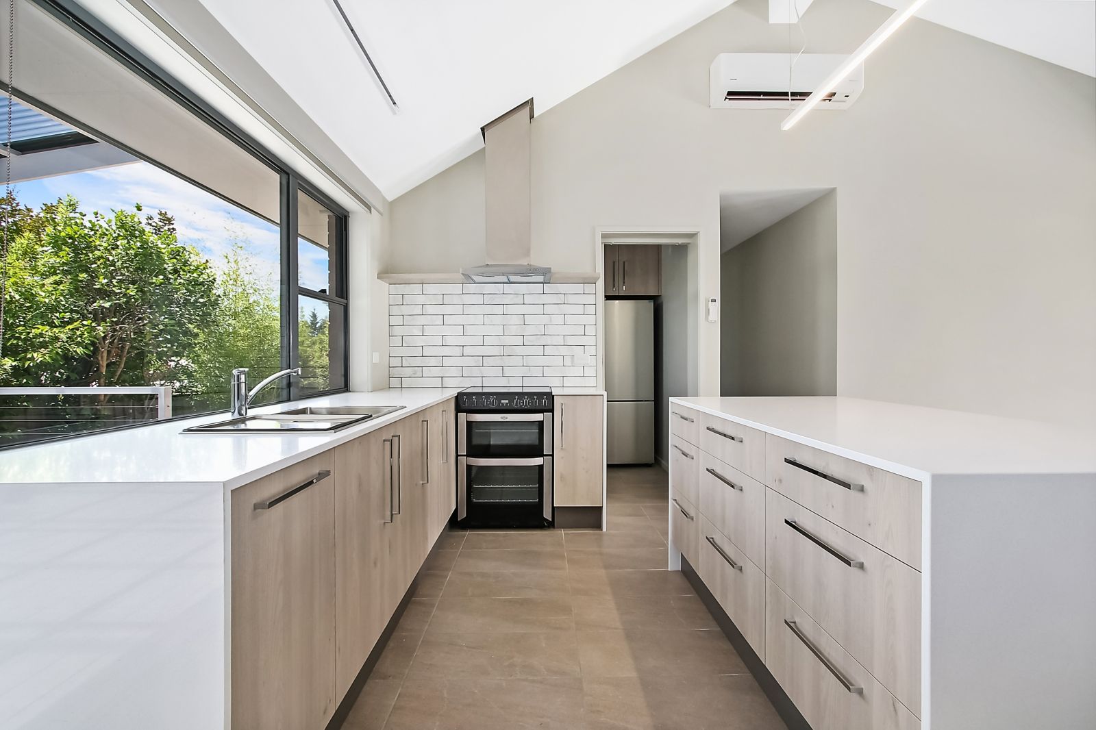 2/690 Wilkinson Street, Glenroy, NSW 2640