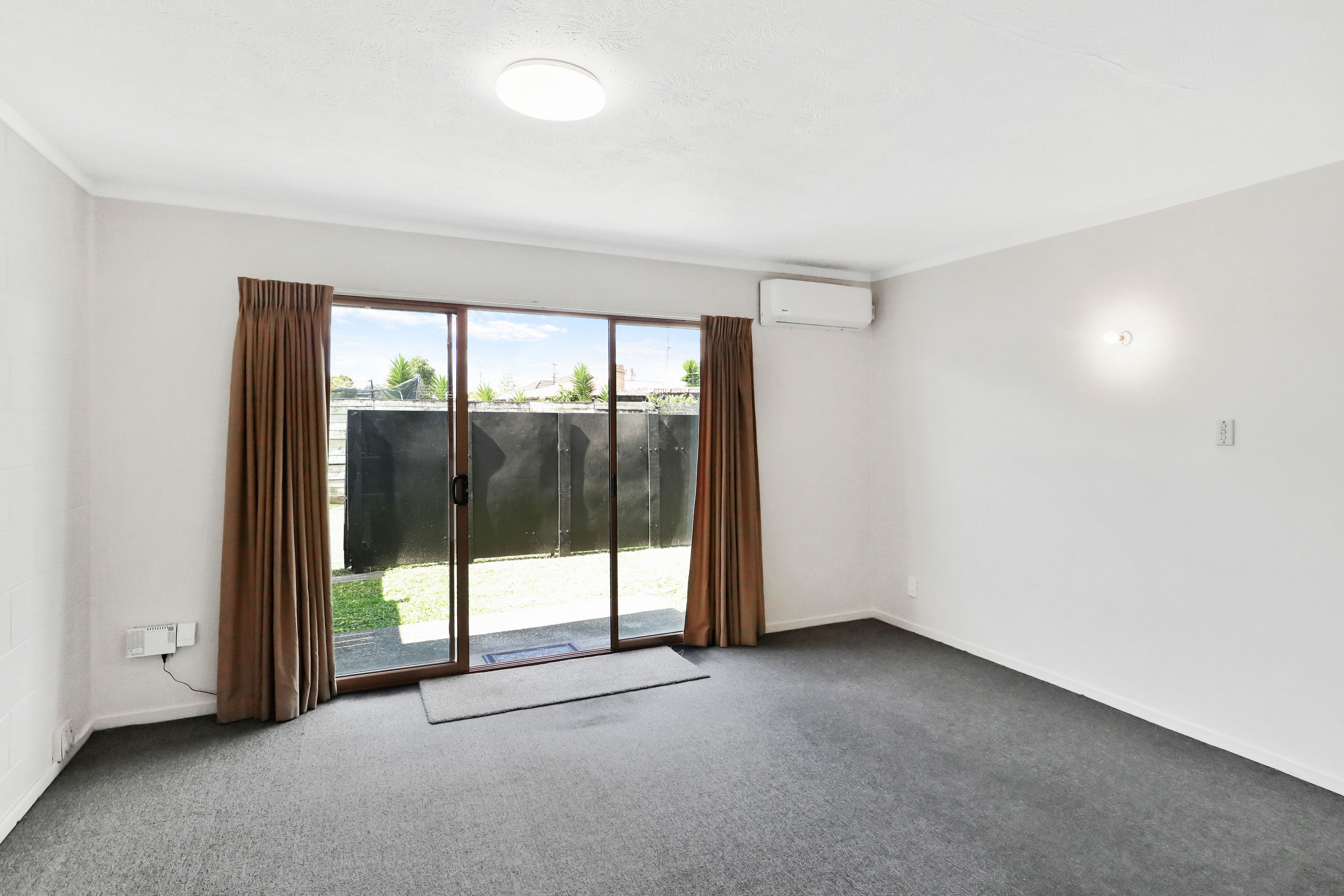 4/82 Luke Street East, Otahuhu, Auckland City