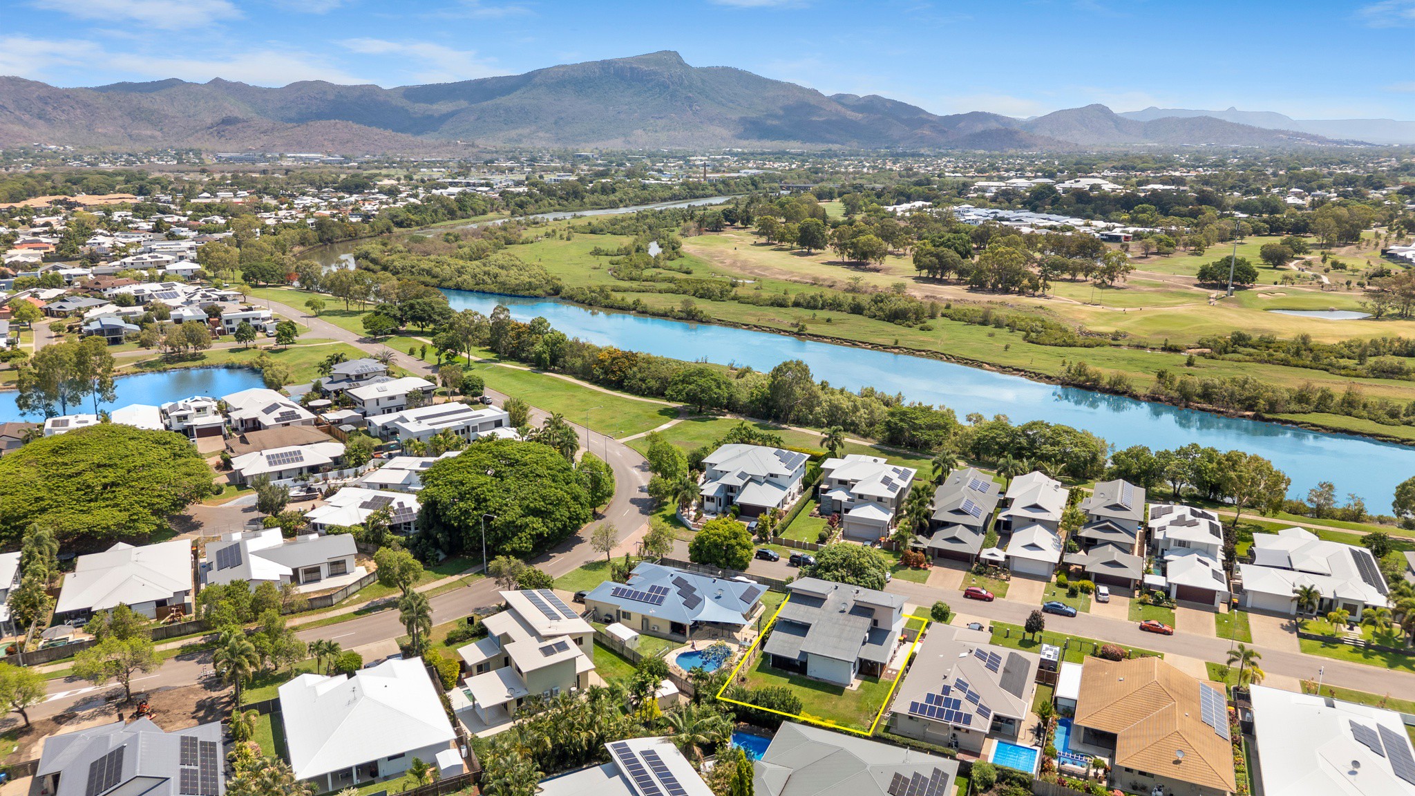 3 Riverwood Drive, Idalia, QLD 4811