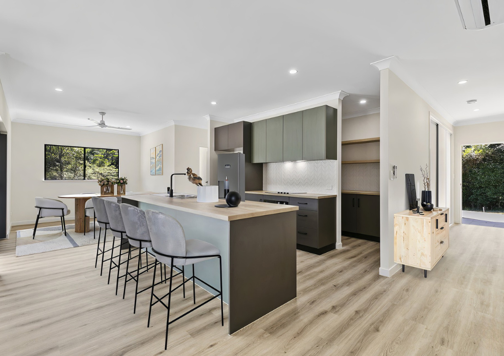 72A Masons Road — photo 3 of 30