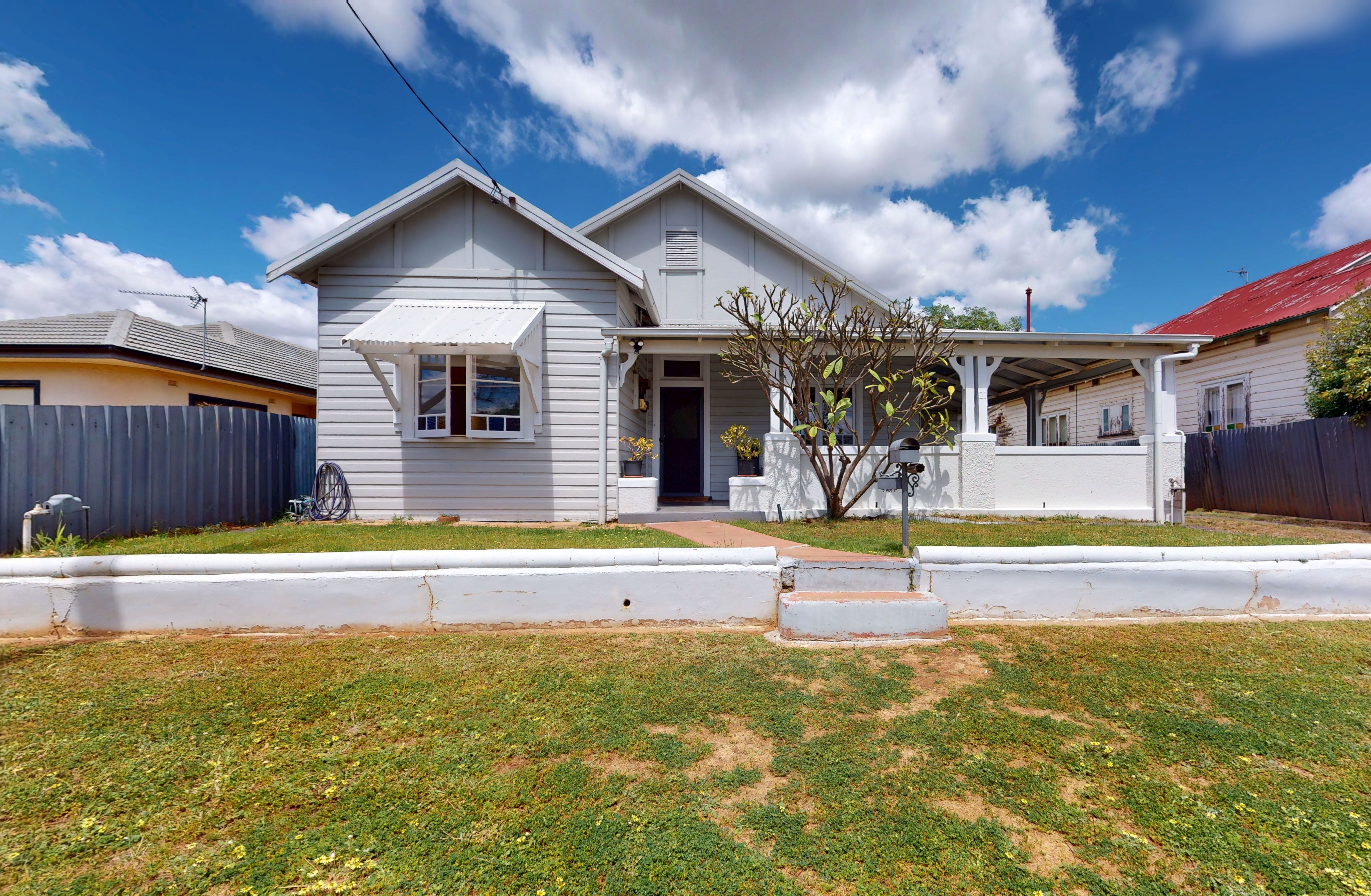 21 Macleay Street — photo from Ray White Dubbo