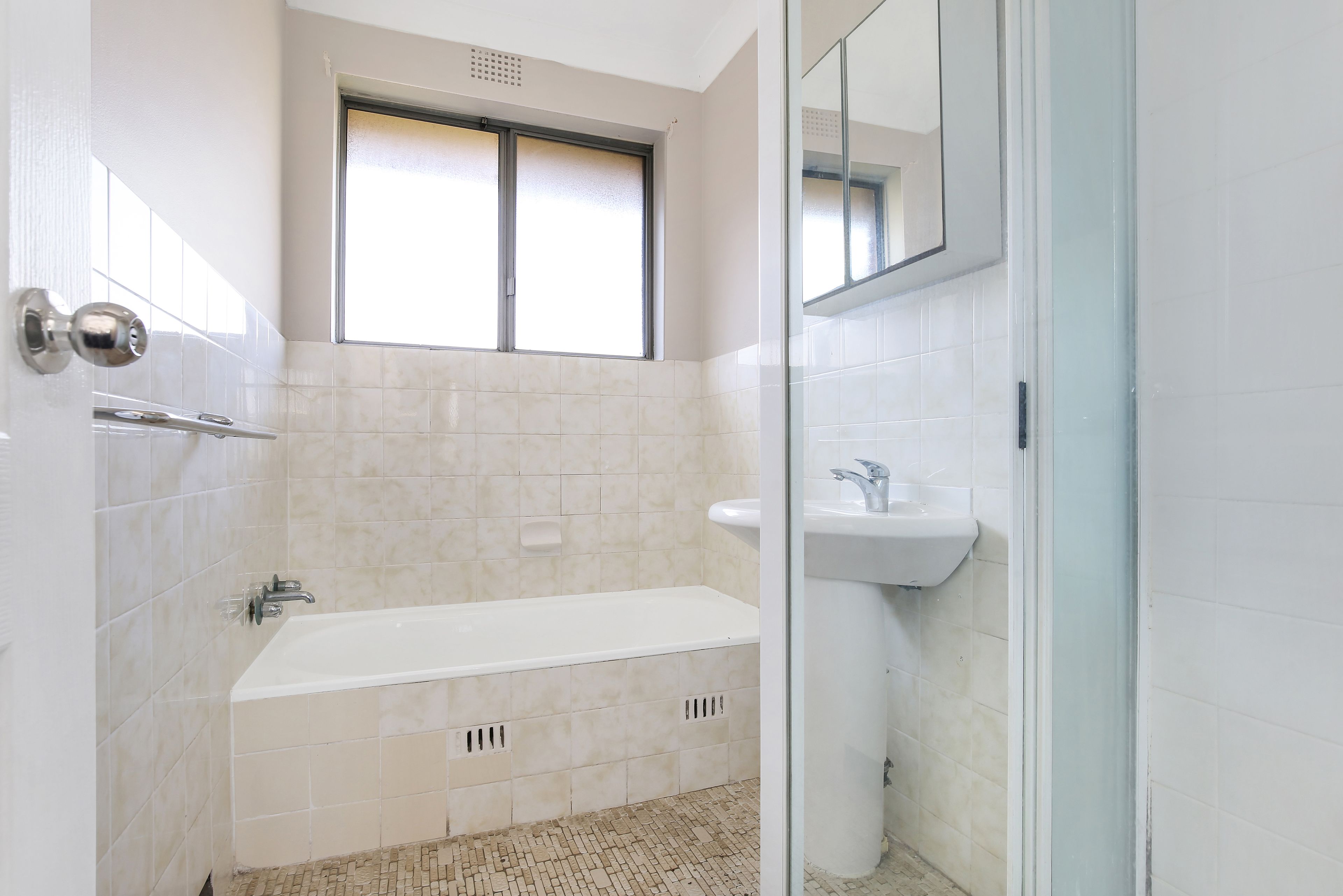 14/56 Keira Street — photo 5 of 6