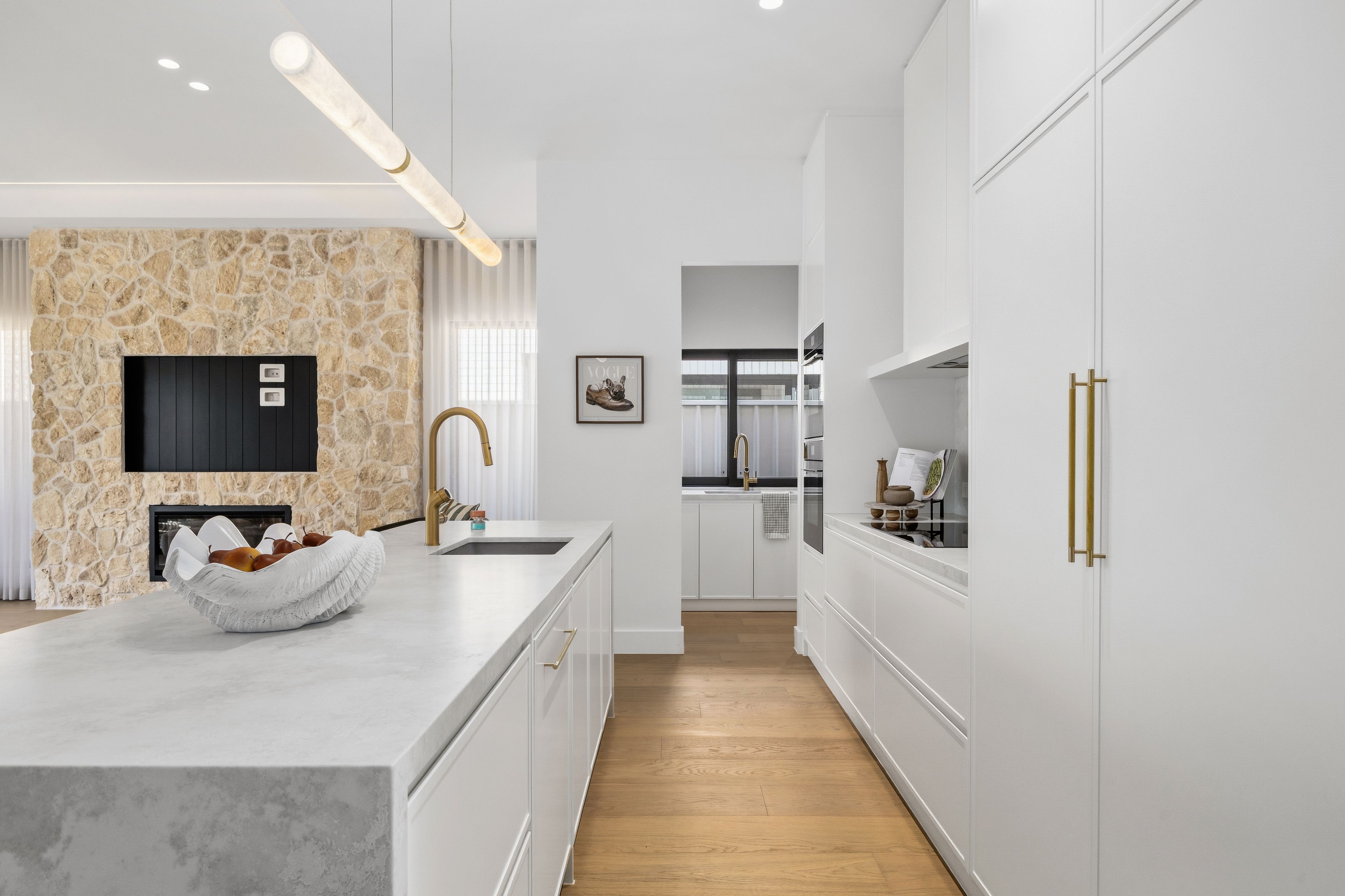 32 Ross Street — photo 5 of 19