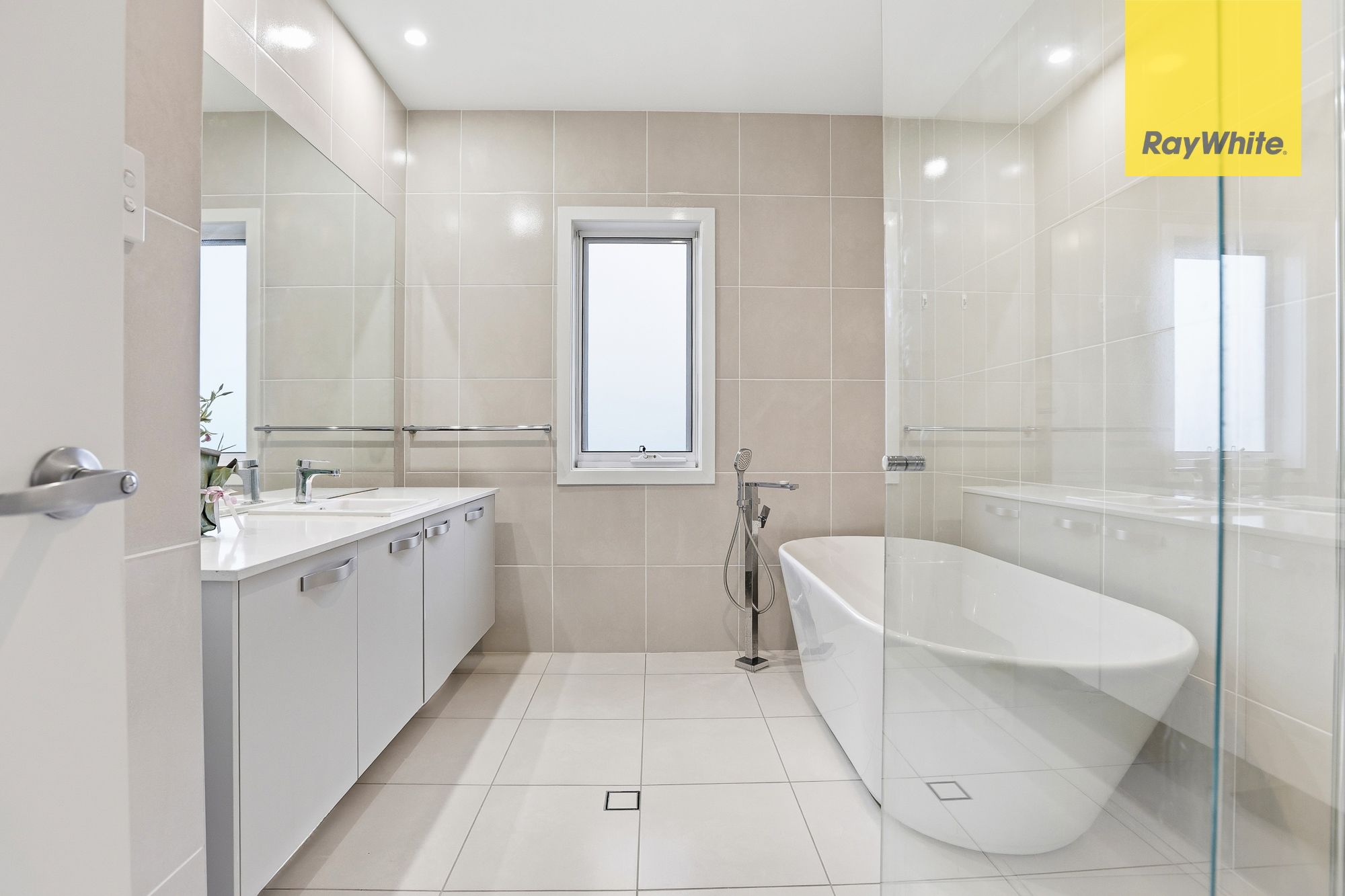 34 Aspect Crescent — photo 13 of 20