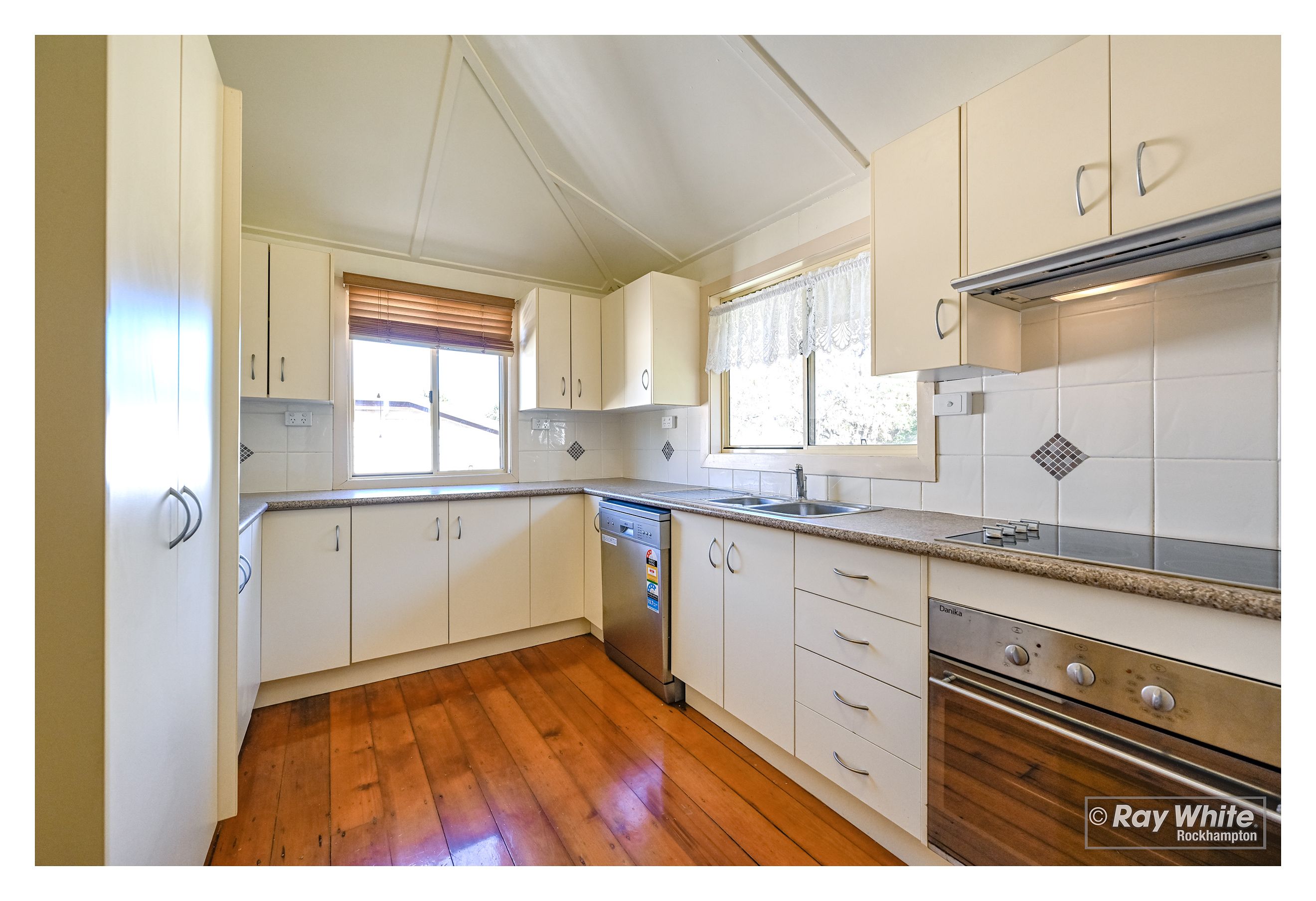 9 Ferguson Street, Allenstown, QLD 4700
