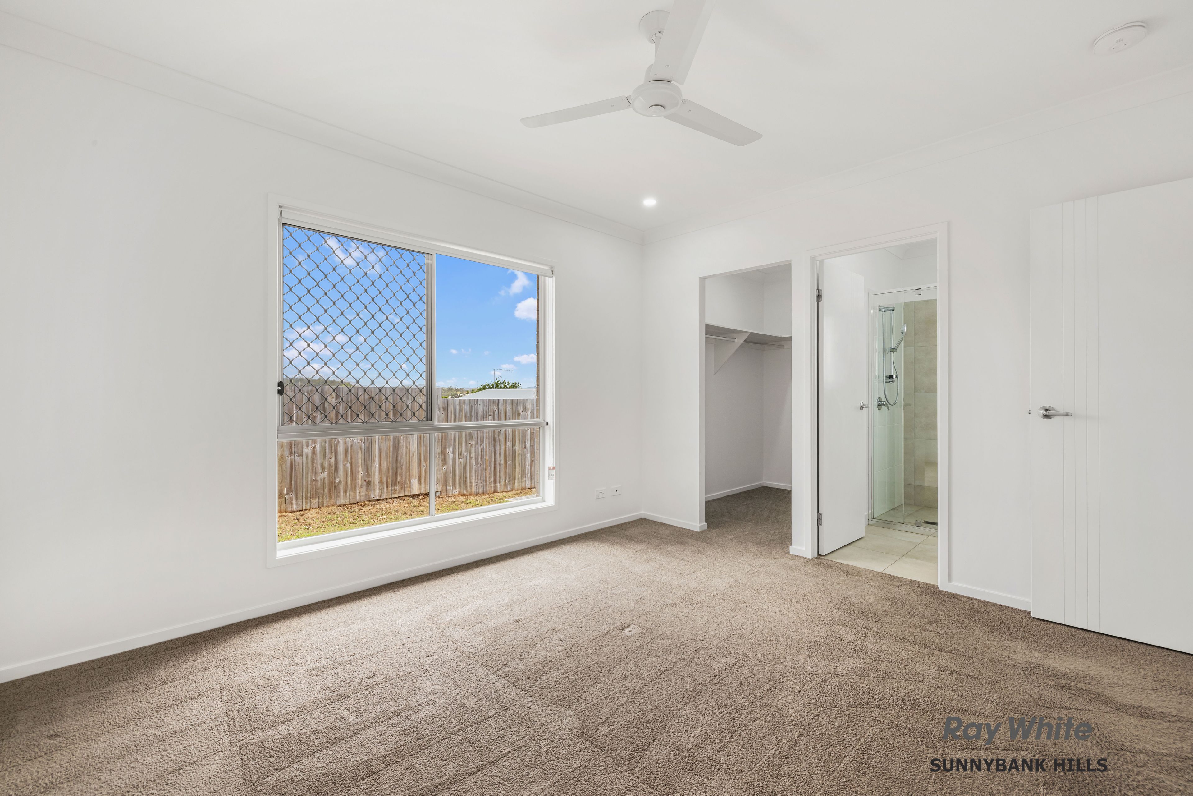 13 Culgoa Crest — photo 11 of 15