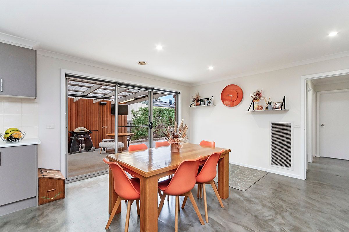 7 De Lemos Court — photo 3 of 11