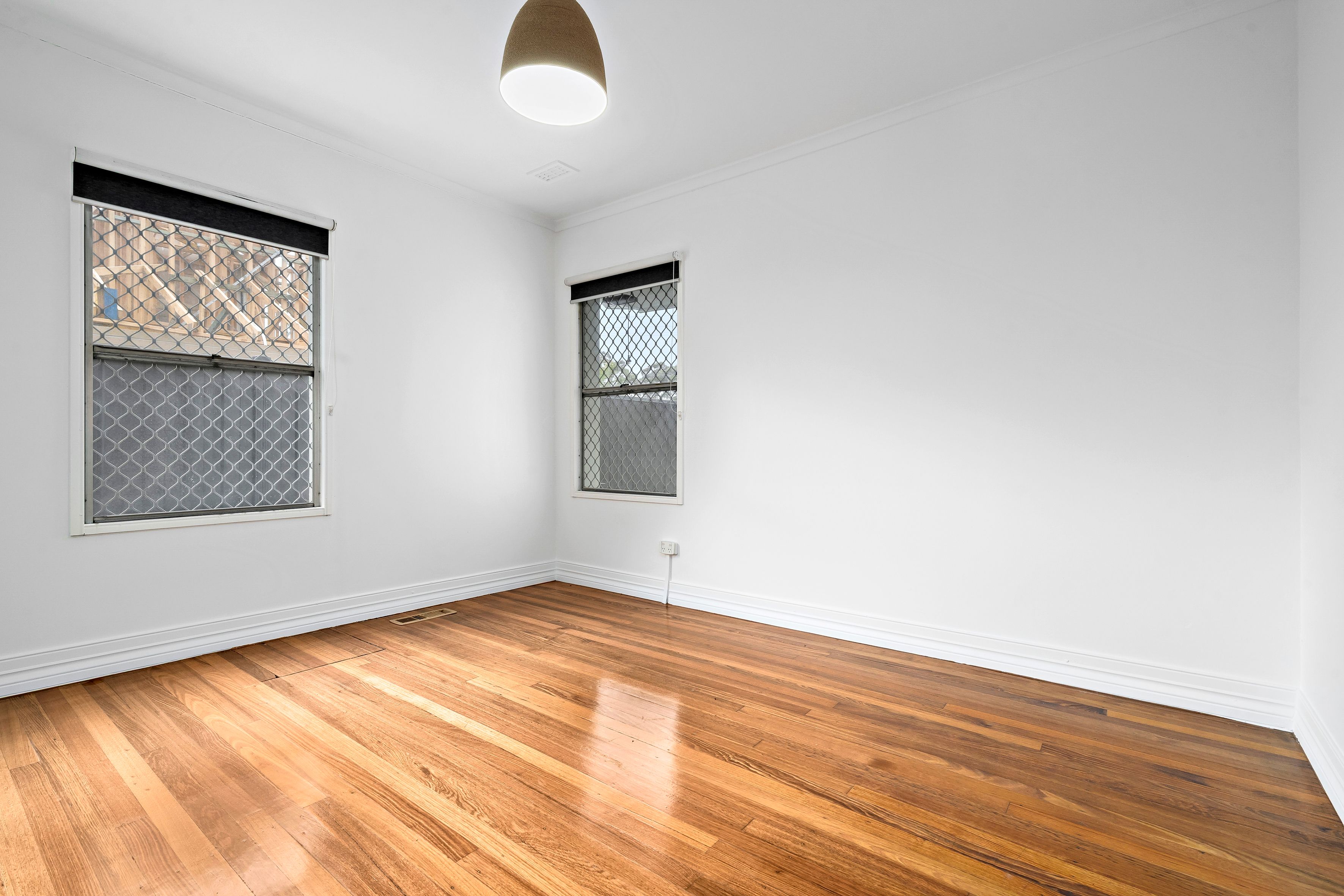 14 Elliott Avenue — photo 8 of 12