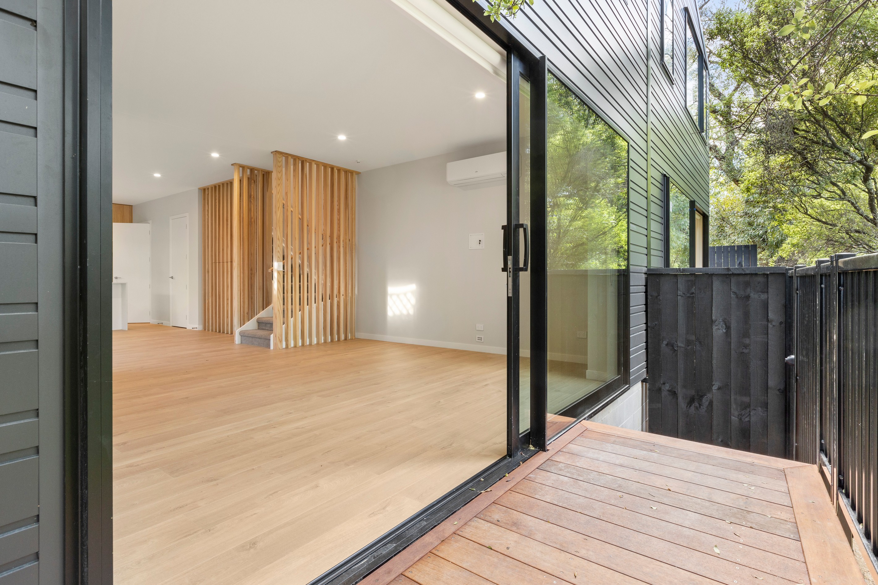 D/9 De Luen Street, Point Chevalier, Auckland City