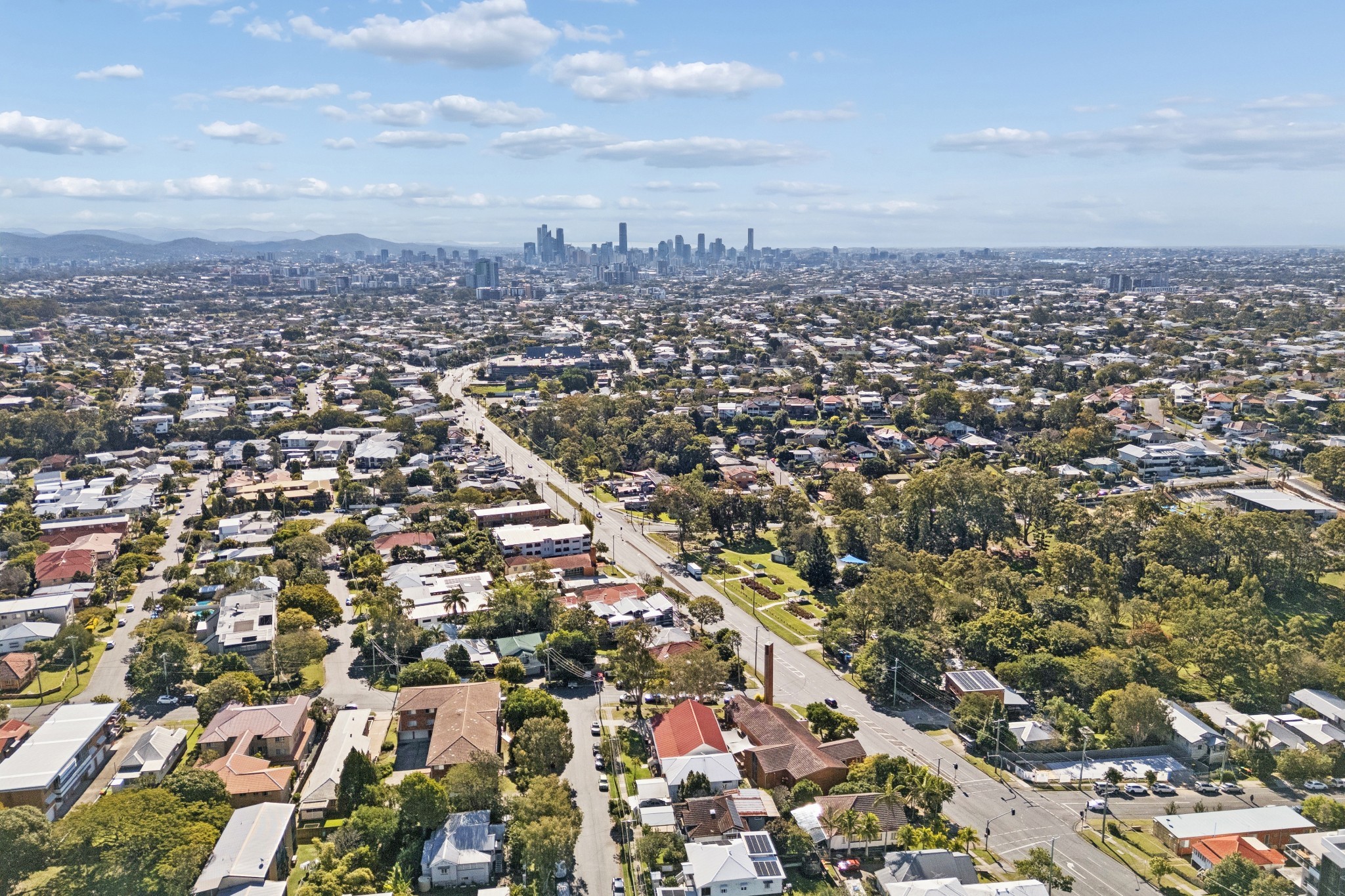 14 Agnes Street, Holland Park West, QLD 4121